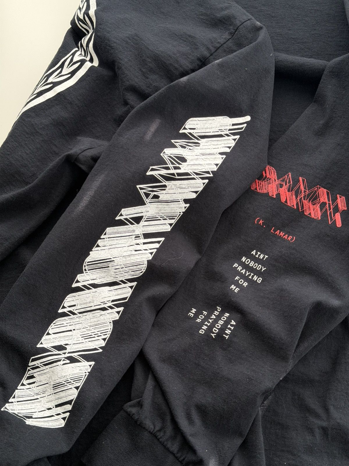 Kendrick Lamar TDE KENDRICK LAMAR NOBODY PRAY FOR ME TOUR CONCERT LS TSHIRT Size US XXL / EU 58 / 5 - 6 Thumbnail