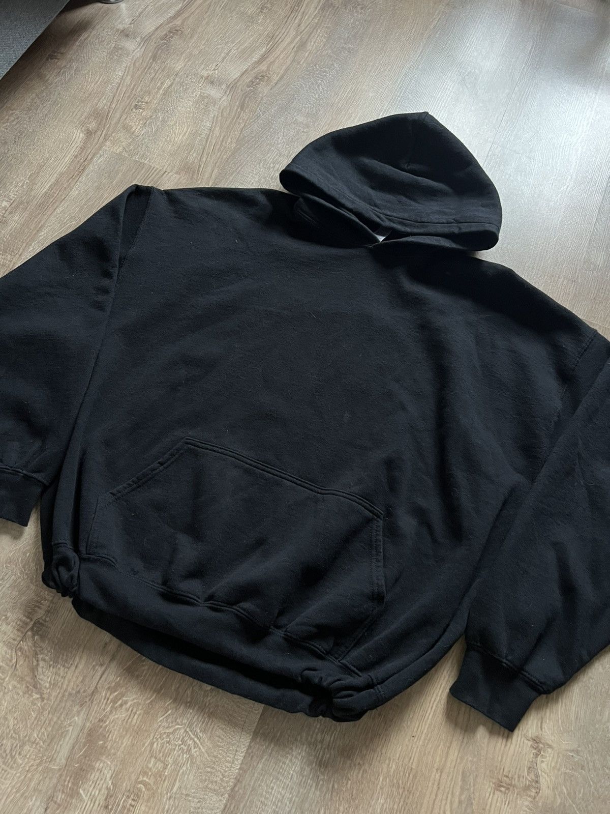 Gildan JJBA Josuke anime handpainted baggy hoodie Size US XXL / EU 58 / 5 - 9 Thumbnail