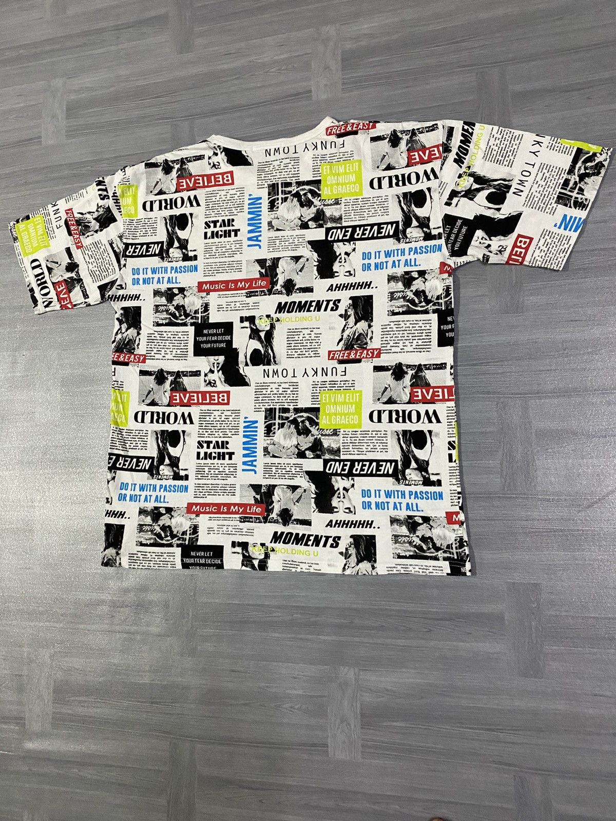 Japanese Brand Thunder Storm Newspaper Headlines Tees Size US XL / EU 56 / 4 - 10 Thumbnail