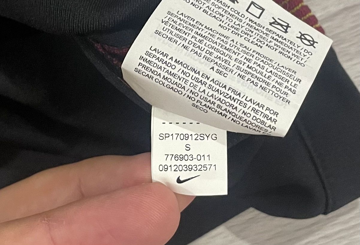 Nike Nike 2016/17 Manchester City Soccer Jersey Men’s Size Small Size US S / EU 44-46 / 1 - 4 Thumbnail
