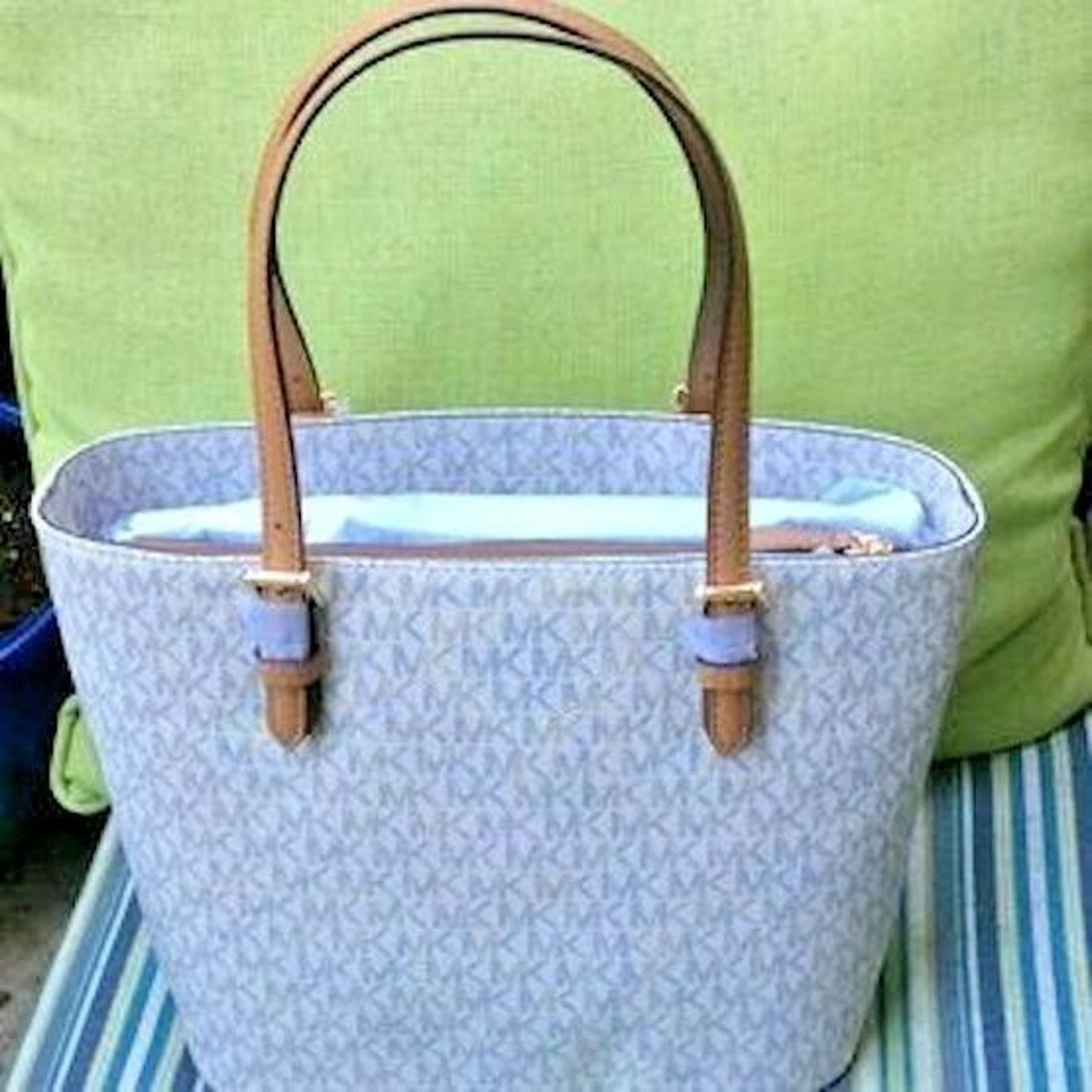 Michael Kors Michael Kors Womens Signature Tote Handbag Tan & Beige NWT Size ONE SIZE - 2 Thumbnail