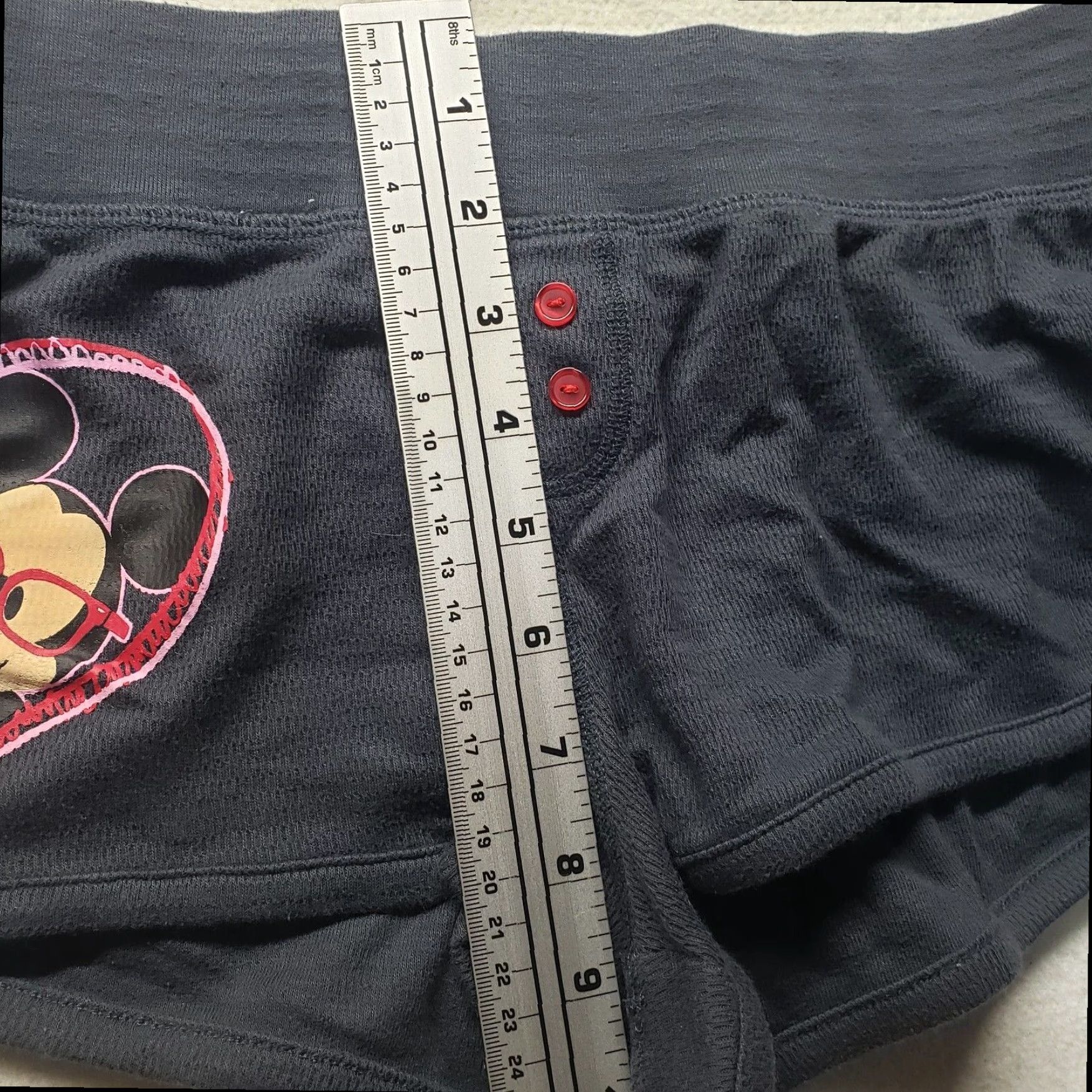 Disney Disney Minnie Mickey Mouse Heart Love Black Fleece Sweat Shorts Adult Women Medium Size 32" / US 10 / IT 46 - 6 Thumbnail