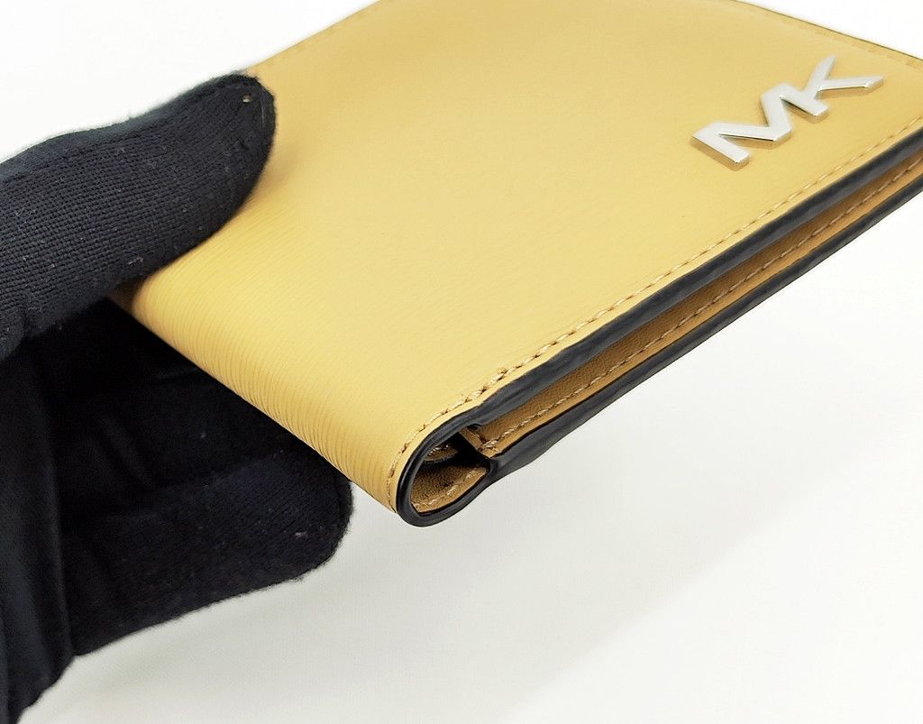 Michael Kors MICHAEL KORS MK brown bi-fold wallet like new Size ONE SIZE - 6 Thumbnail