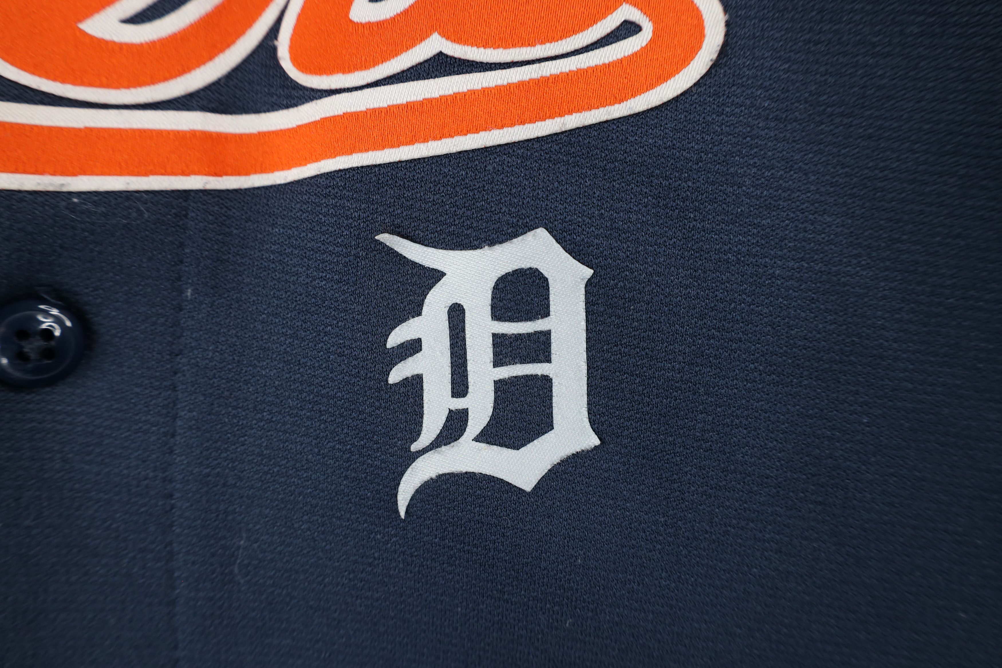 Vintage Vintage Spell Out Script Detroit Tigers Baseball Jersey Size US L / EU 52-54 / 3 - 6 Thumbnail