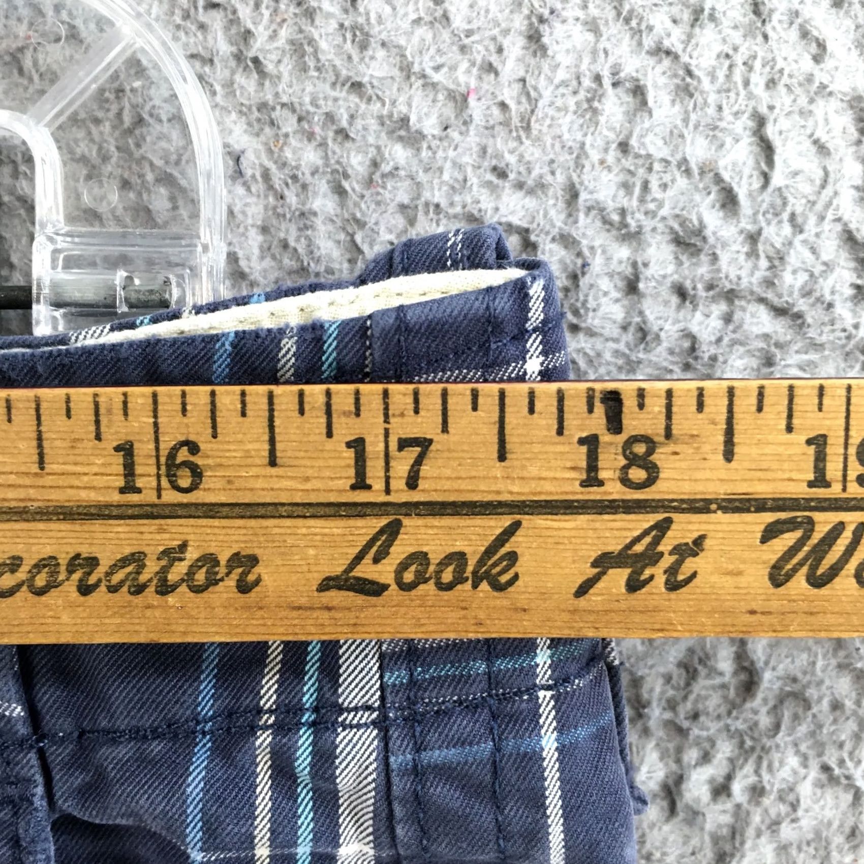 American Eagle Outfitters American Eagle Outfitters Bermuda Short Mens 32 Blue Plaid Cotton Mid Rise Zip Bermuda Shorts Mens Blue Plaid Cotton Mid Rise Zip Size US 32 / EU 48 - 6 Thumbnail
