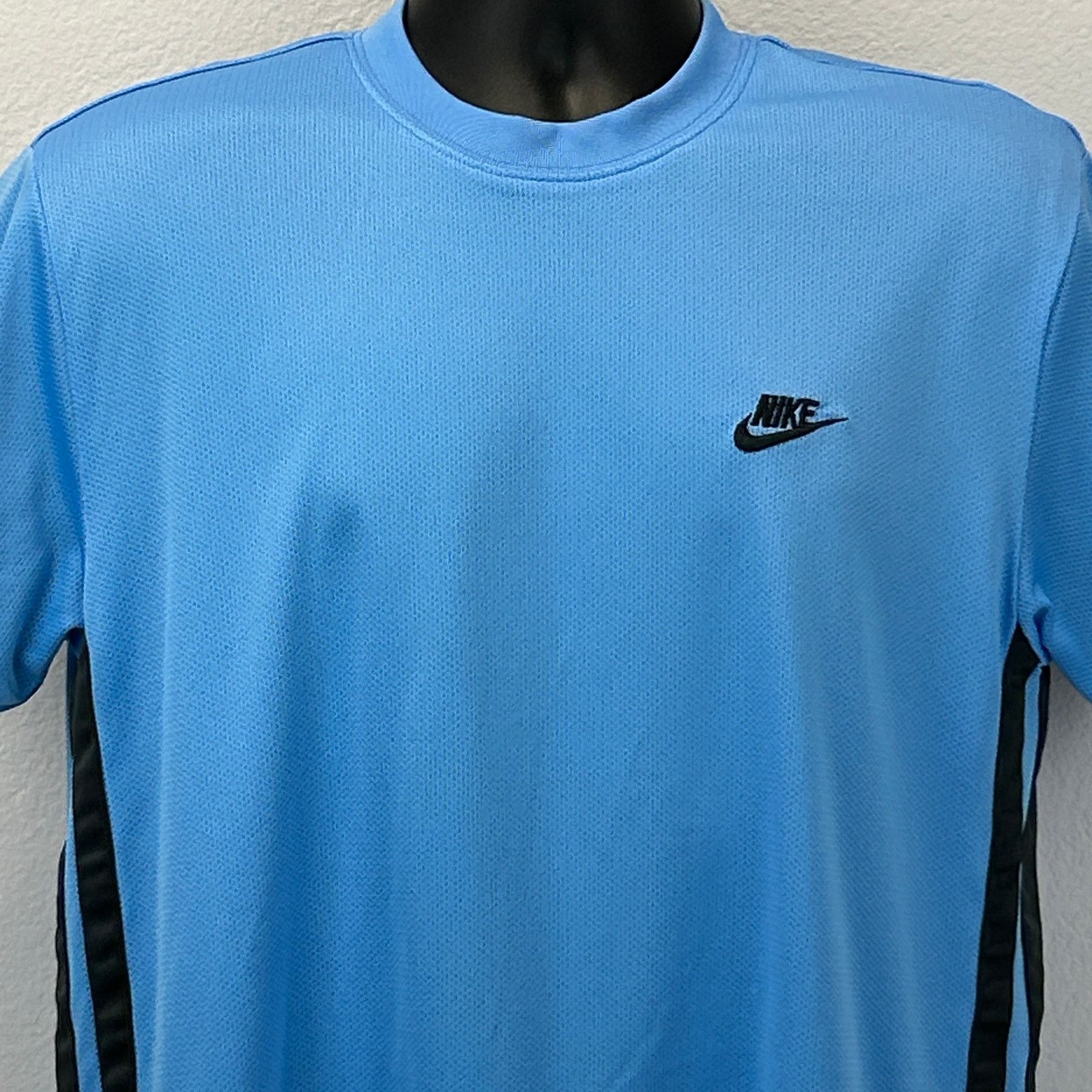 Nike Vintage Y2Ks Nike Mesh Jersey T Shirt Soccer Hoops L Large Size US L / EU 52-54 / 3 - 7 Thumbnail