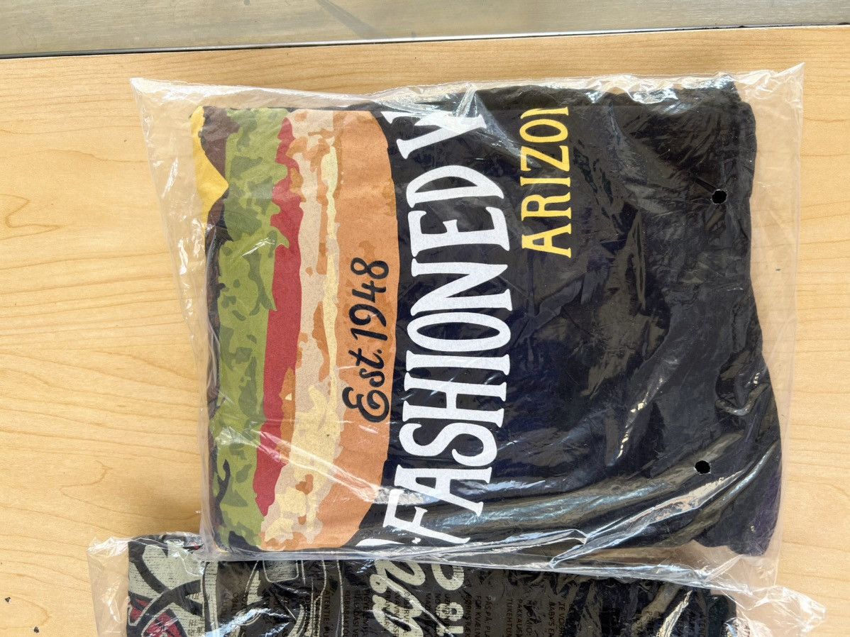 Other Brand New In N Out T Shirt Black SZ XXLARGE Size US XXL / EU 58 / 5 - 6 Thumbnail
