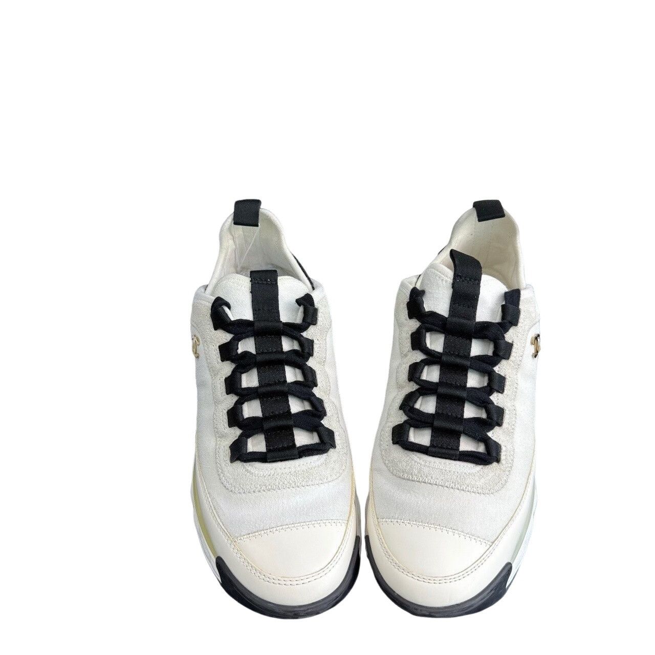 Chanel Chanel CC Logo Low-Top Sneakers Size 38 Size US 8 / IT 38 - 1 Thumbnail