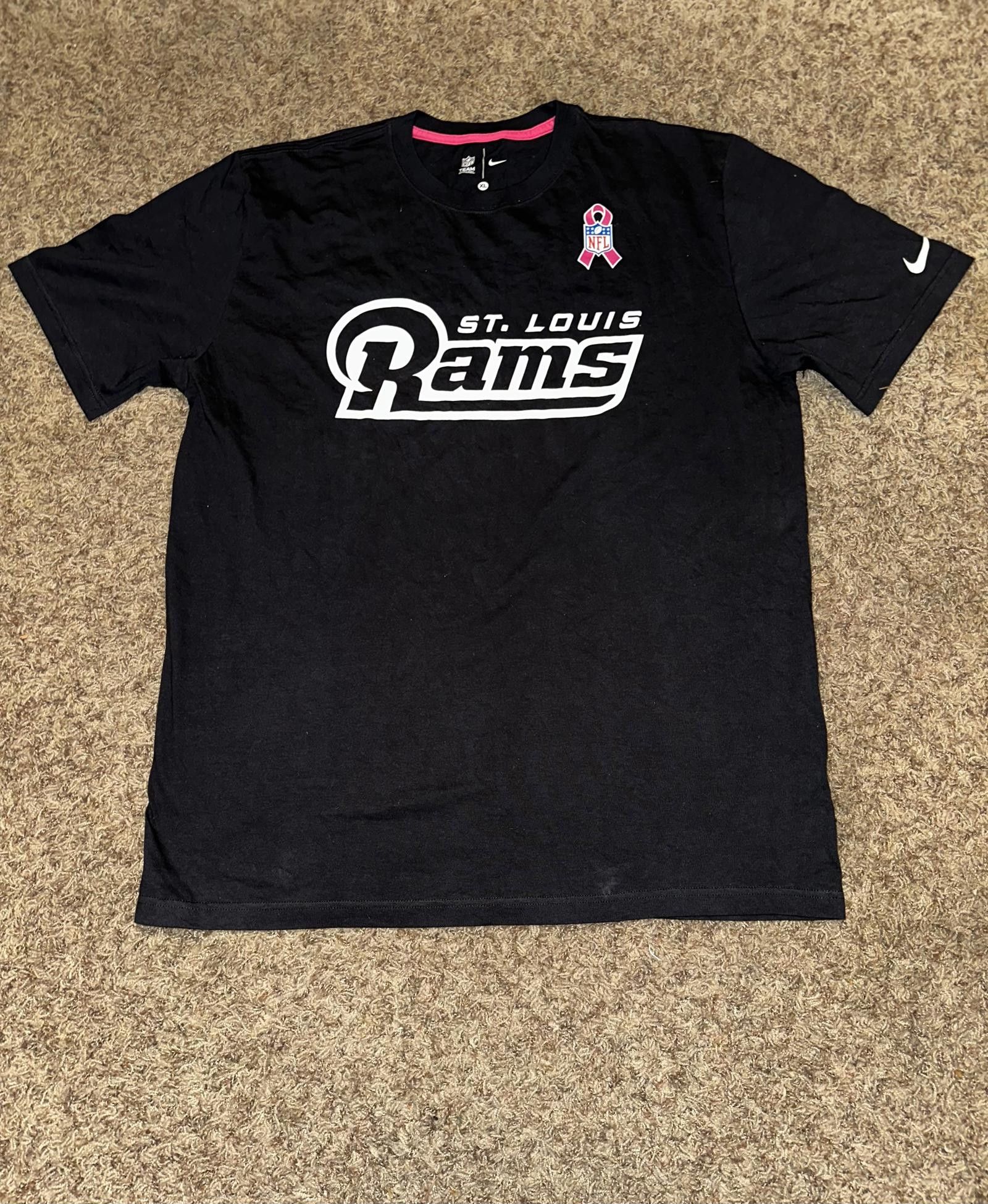 Nike Nike St. Louis Rams Breast Cancer Awareness T-Shirt Size US XL / EU 56 / 4 - 1 Thumbnail