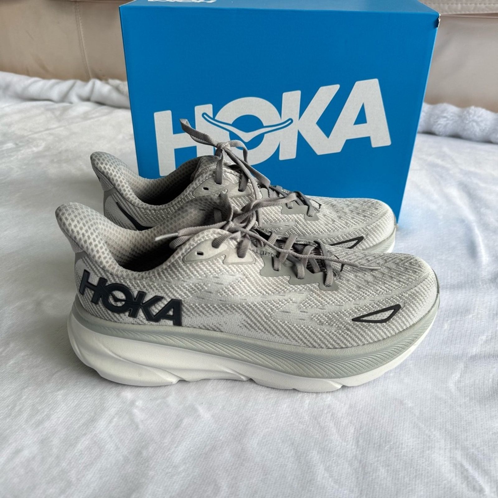 Hoka New! HOKA Gray Running Shoes, Clifton 9, Size 9D Men Size US 9 / EU 42 - 1 Thumbnail