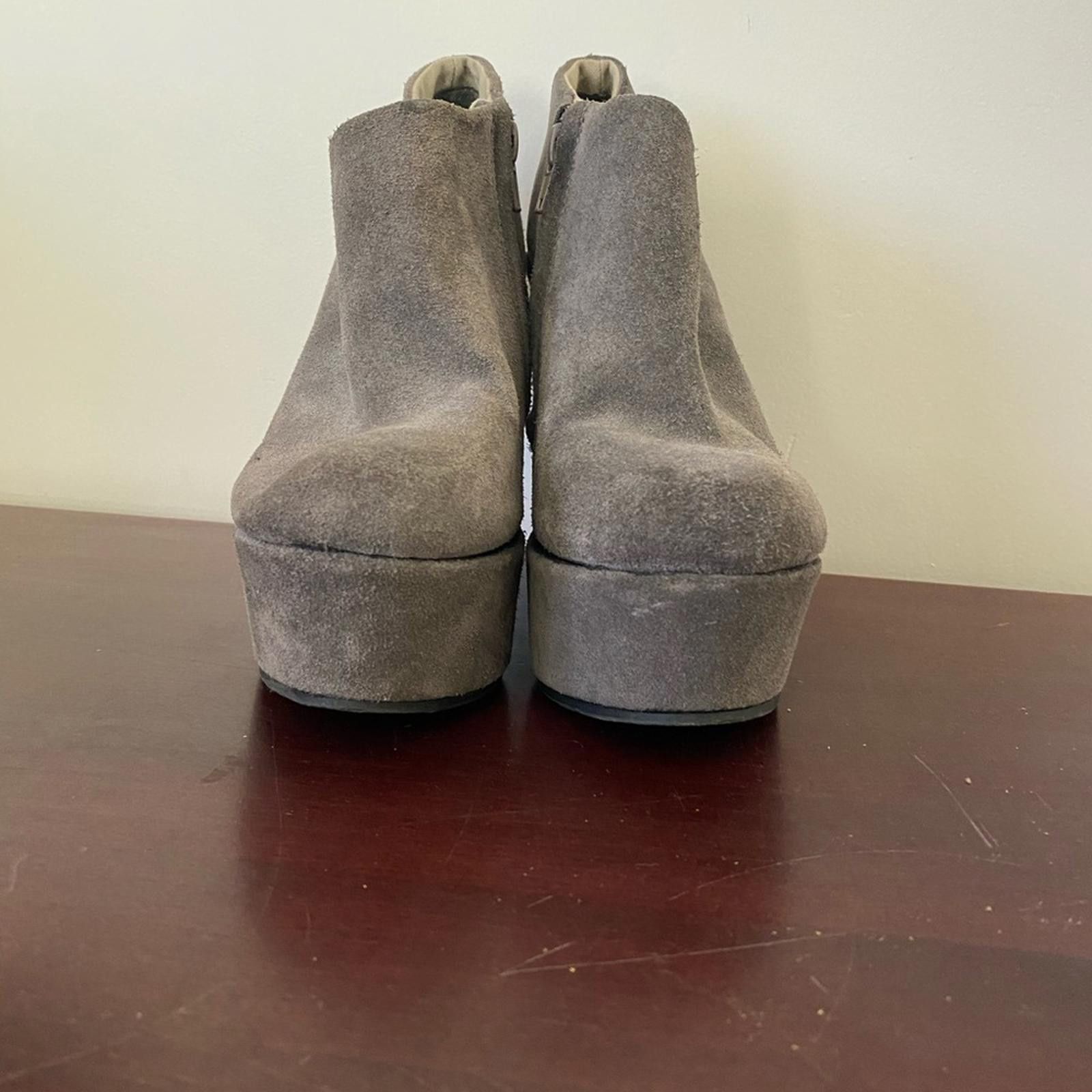 Urban Outfitters Deena & Ozzy Suede Platform Wedge Booties – Gray, Size 6 Size US 6 / IT 36 - 3 Thumbnail
