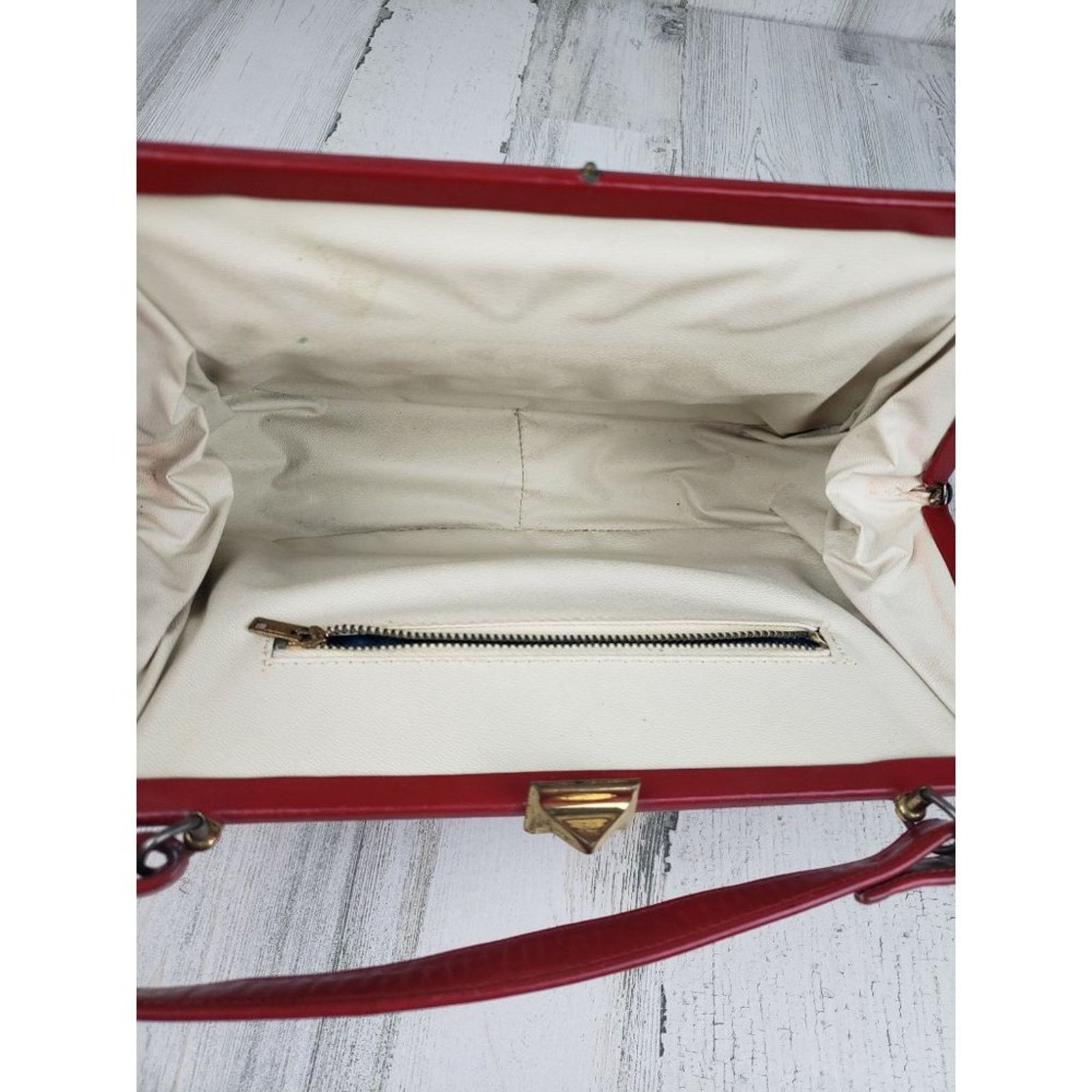 Other Solid Red Mini Clasped Handbag Women's Small Purse Size ONE SIZE - 8 Thumbnail