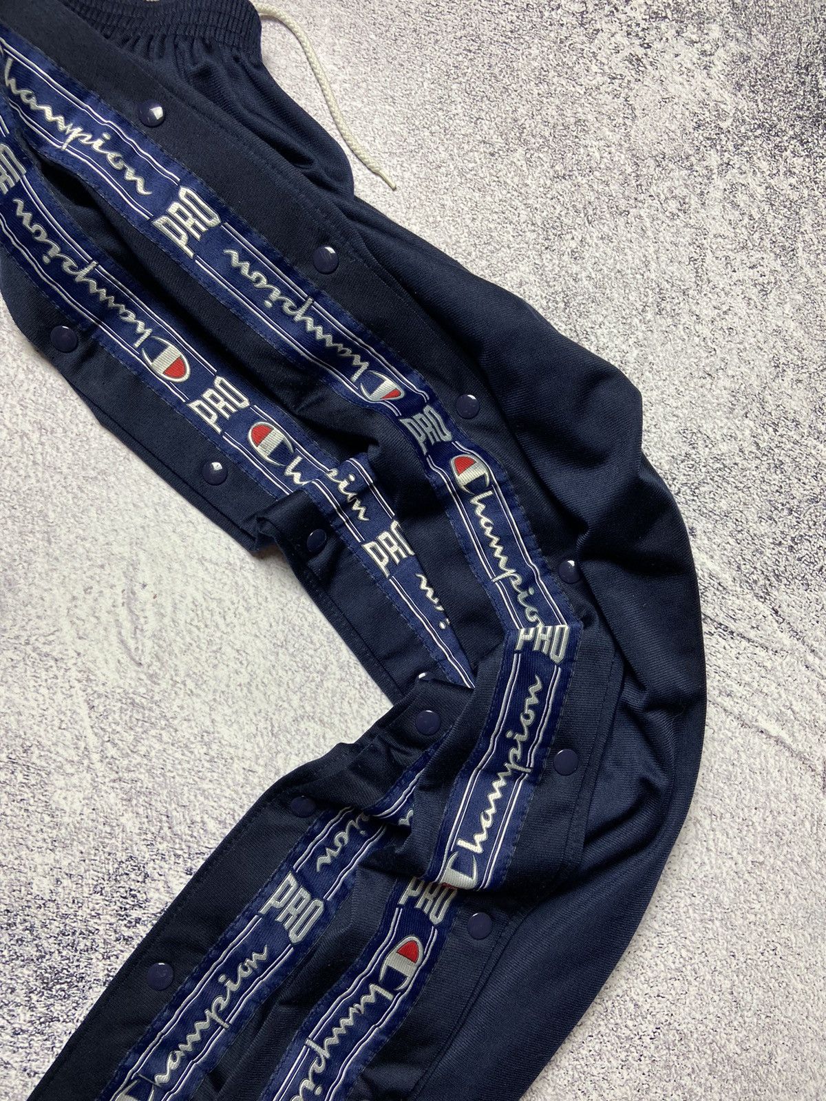 Champion Vintage Champion Sweatpants Logo Stripes Hype Street Style Size US 30 / EU 46 - 10 Thumbnail