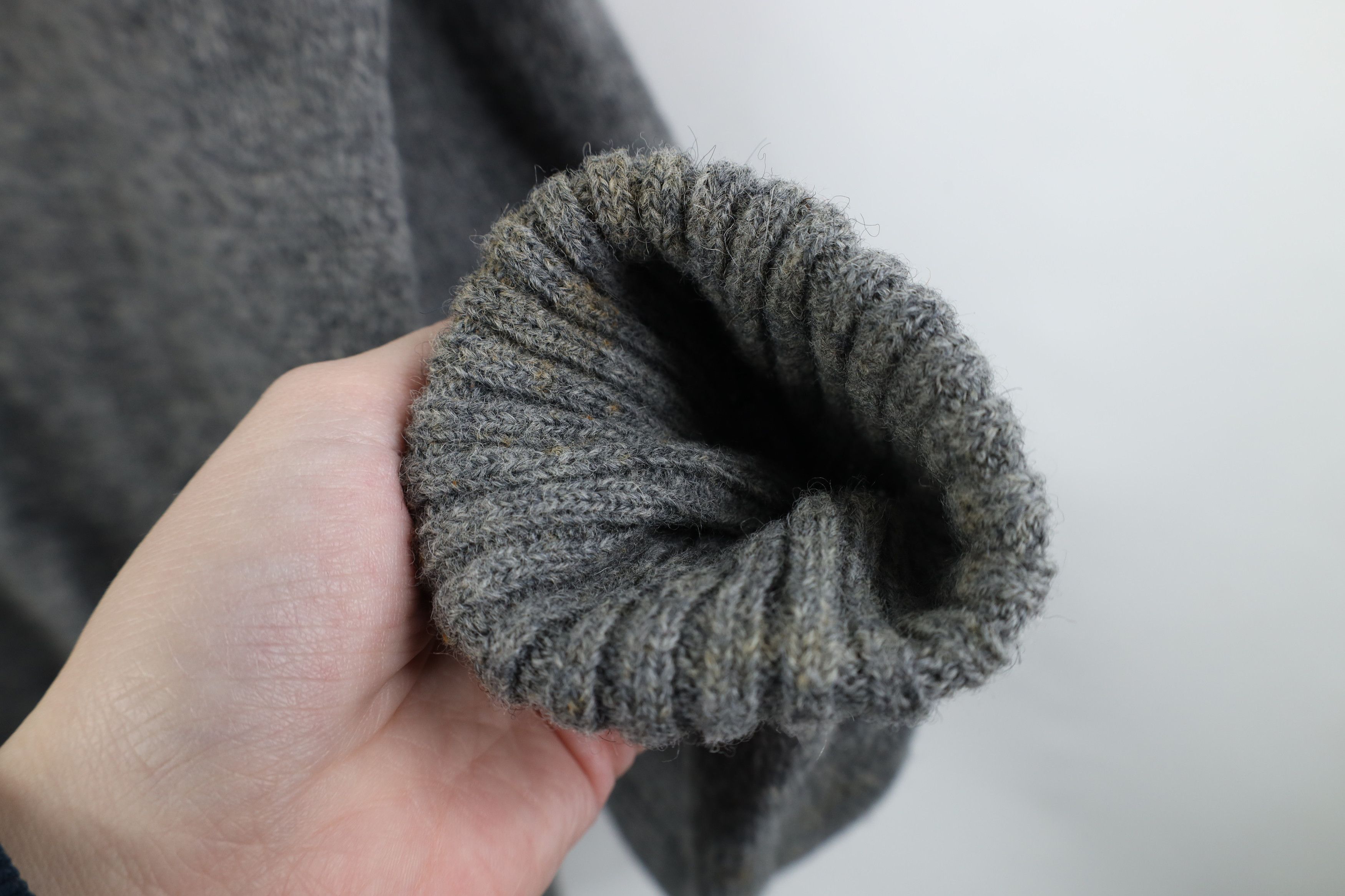 Vintage Vintage 70s Streetwear Wool Knit V-Neck Sweater Gray Size US XL / EU 56 / 4 - 9 Thumbnail