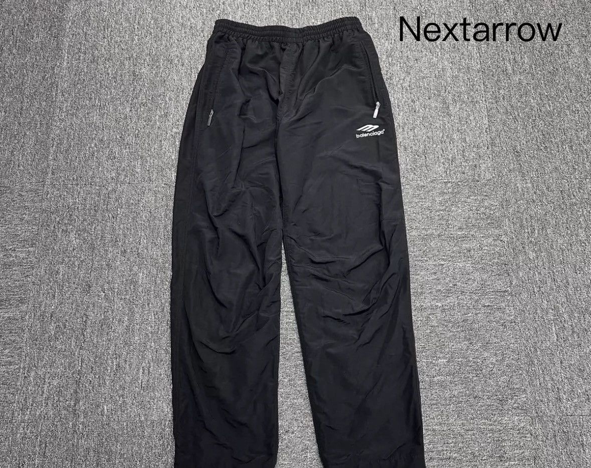 Balenciaga Balenciaga 3B Embroidered Nylon Sports Pants2412-Nextarrow Size US 29 - 1 Thumbnail