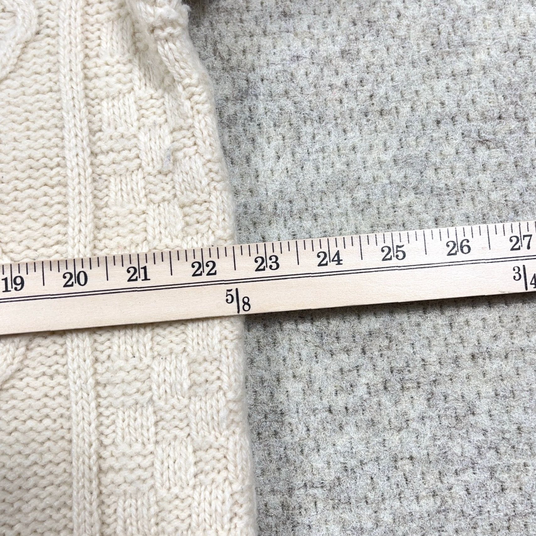 Vintage Vintage Callan Country Cream Cable Knit Women's Medium Pullover Sweater User: Vintage Callan Country Cream Cable Knit Women's Medium Pullover Sweater Size M / US 6-8 / IT 42-44 - 7 Thumbnail