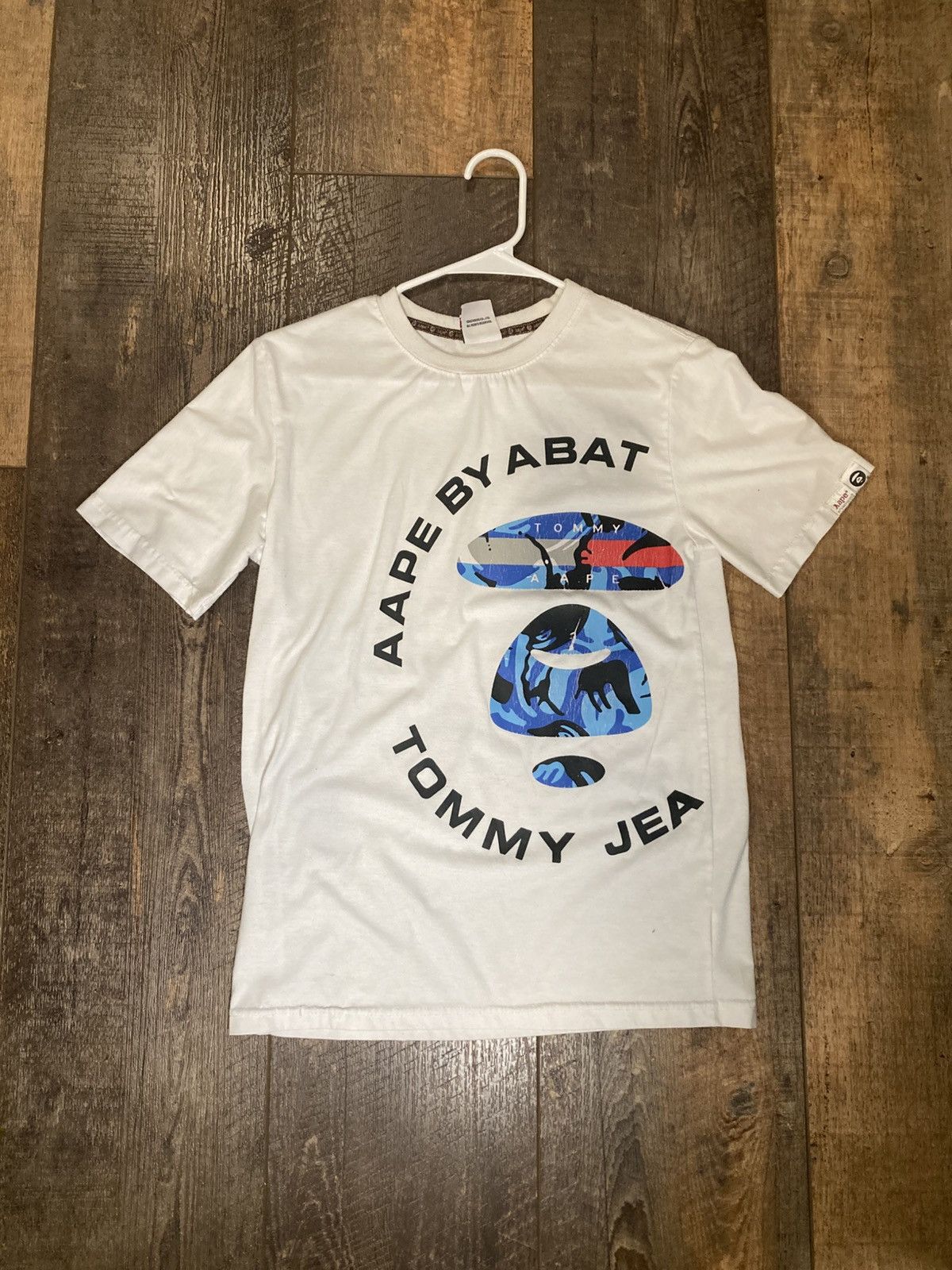 Aape × Tommy Hilfiger Aape x Tommy Hilfiger Jeans T-shirt Size US M / EU 48-50 / 2 - 1 Thumbnail