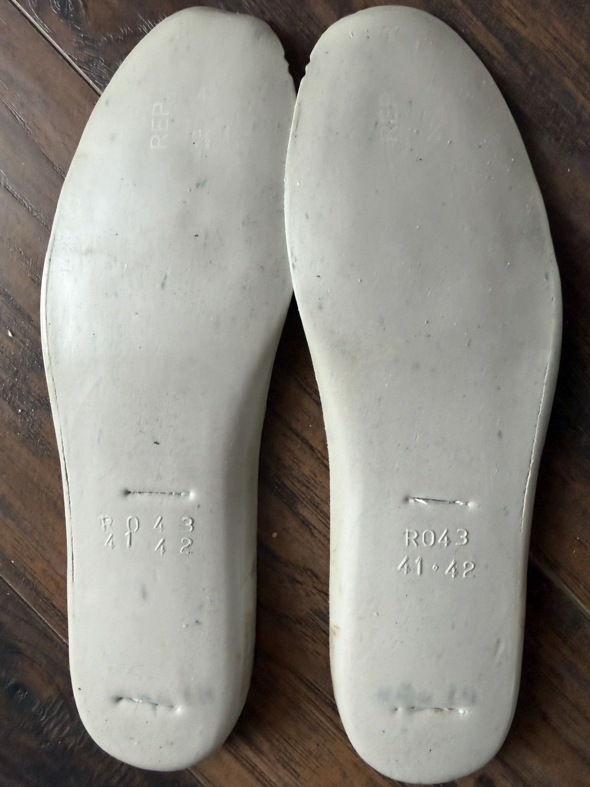 Maison Margiela Maison Margiela White Paint Gats Size US 8.5 / EU 41-42 - 15 Thumbnail