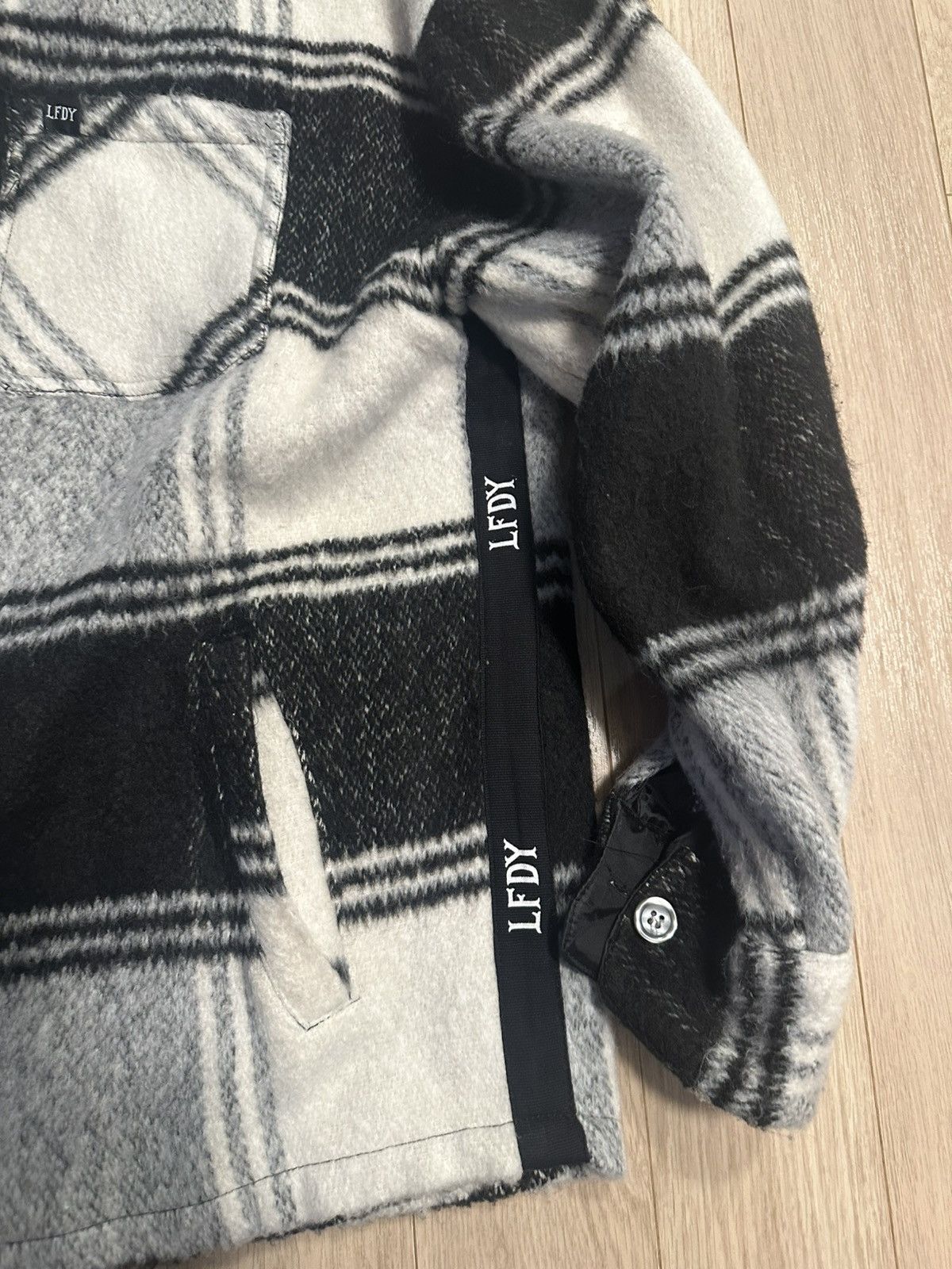 LFDY LFDY Overshirt Size US XL / EU 56 / 4 - 5 Thumbnail