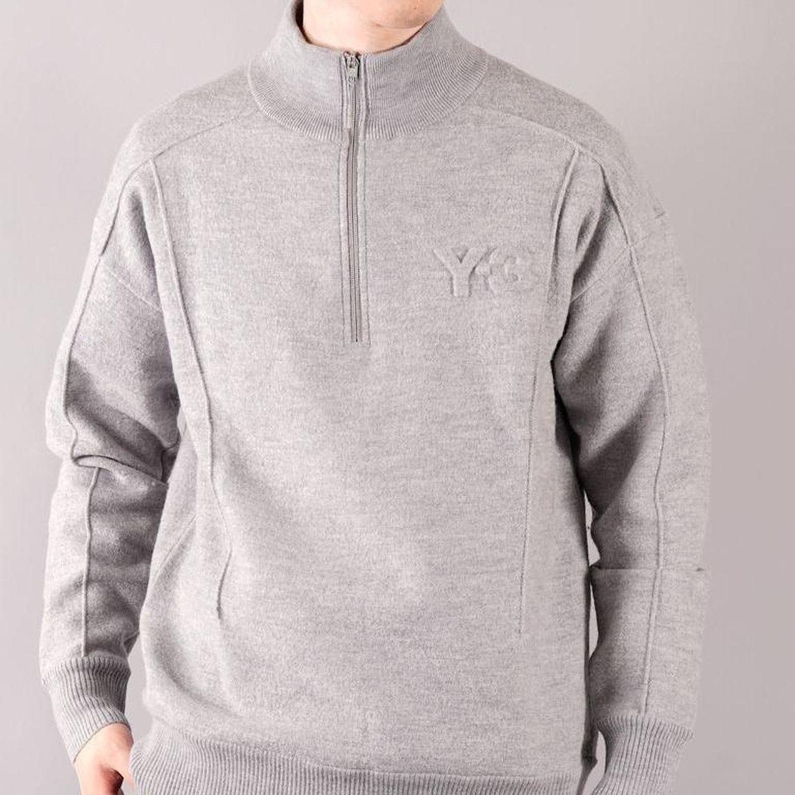 Y-3 Y-3 Grey Embossed Quarter Zip Size US XXL / EU 58 / 5 - 4 Thumbnail