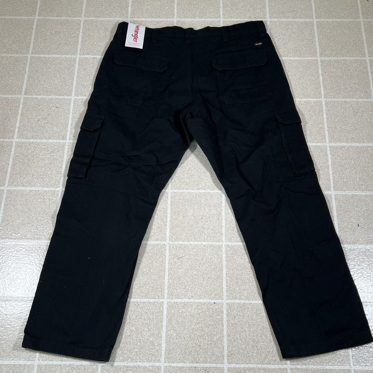 Wrangler Men's Wrangler Workwear Cargo Pants Size 38x30 black new Size US 38 / EU 54 - 4 Thumbnail