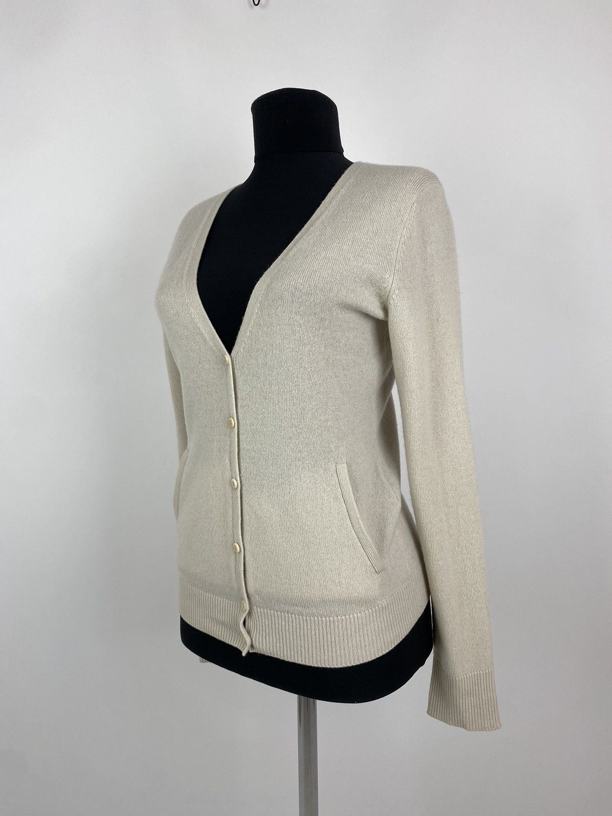 CLOSED Closed Plain Cashmere Cardigan Size M / US 6-8 / IT 42-44 - 1 Thumbnail
