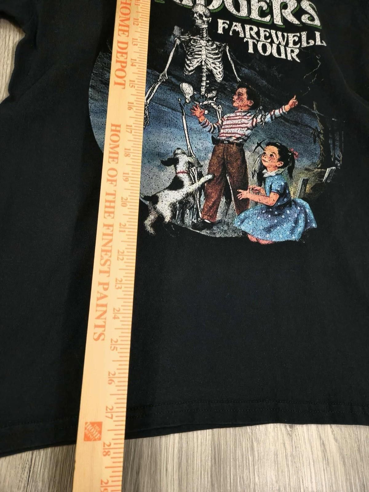 The Unbranded Brand Phoebe Bridgers Farewell Tour Skeleton Graphic Band M#4 Size US M / EU 48-50 / 2 - 3 Thumbnail