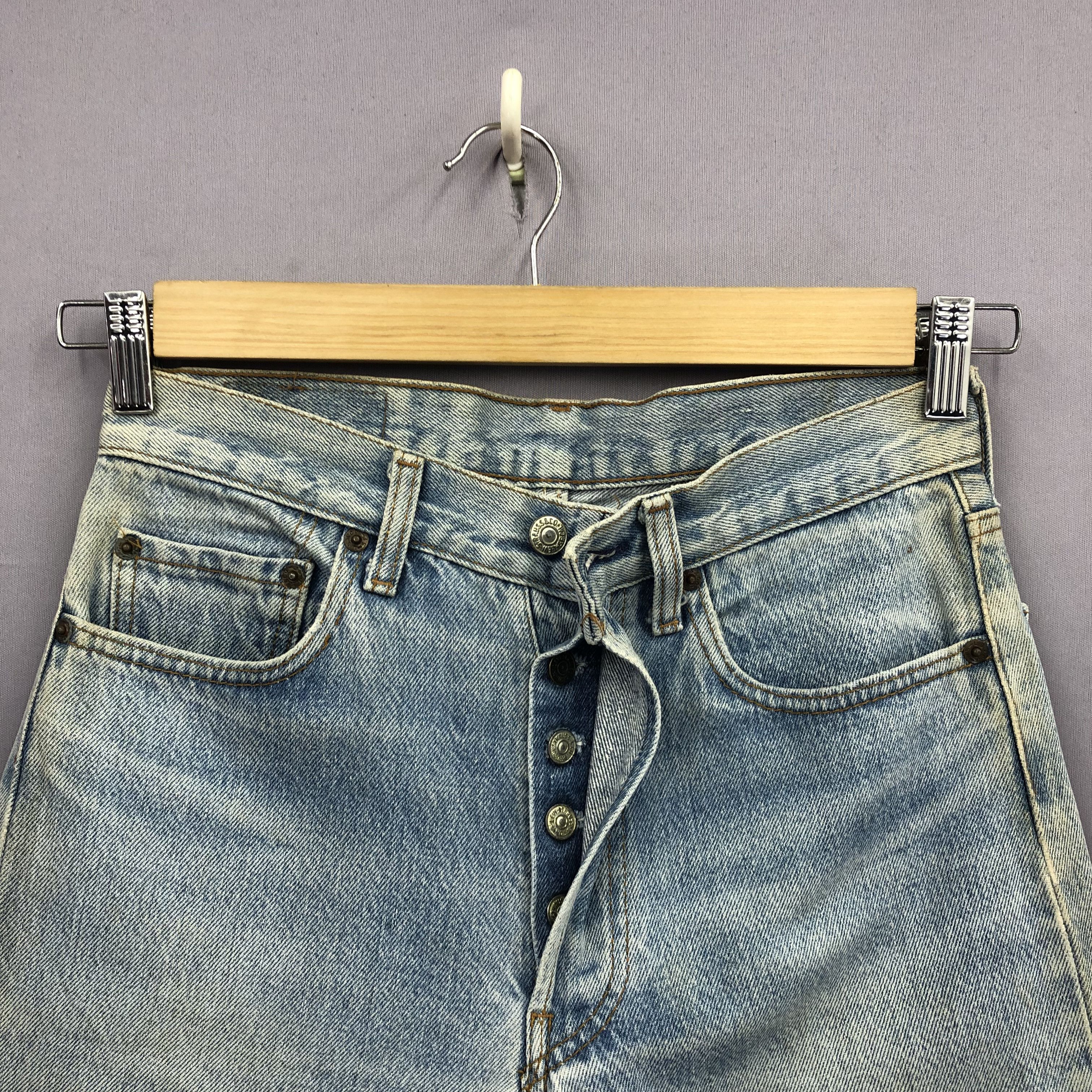 Levi's Vintage 80s Levis 501 Faded Light Wash Jeans Levi's Denim Size 28" / US 6 / IT 42 - 6 Thumbnail