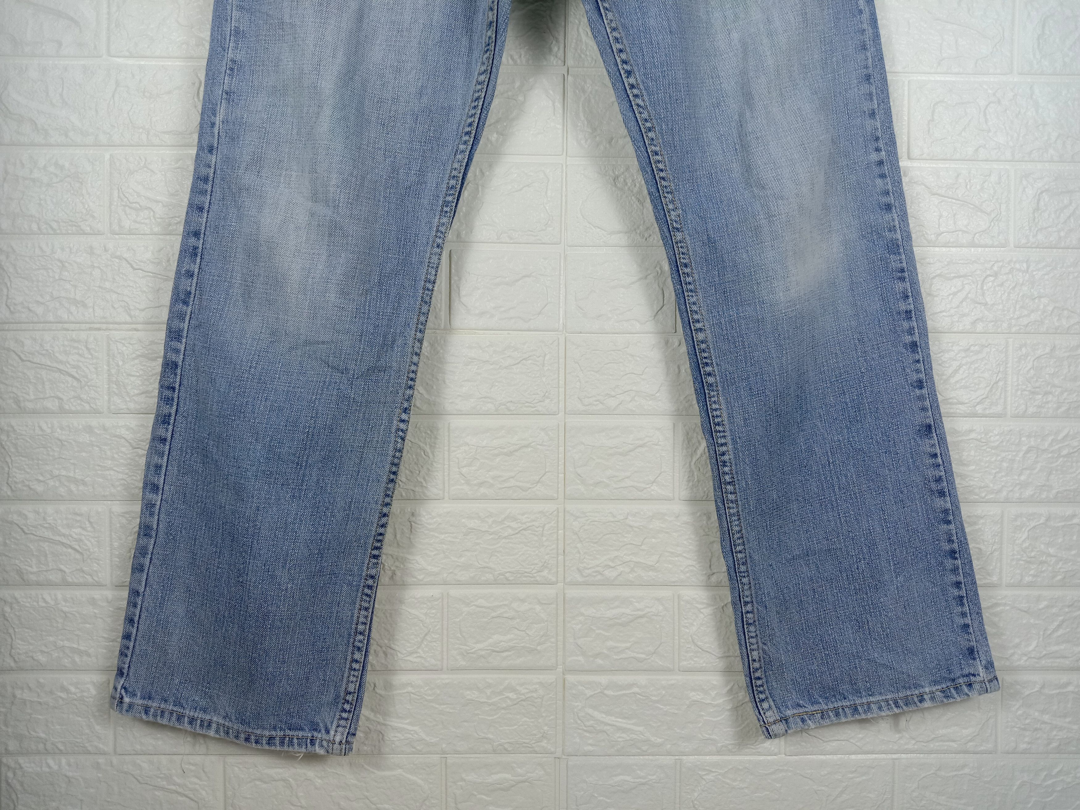 Levi's Vintage Levi's 514 Jeans Light Wash Slim Straight Denim Size US 34 / EU 50 - 4 Thumbnail
