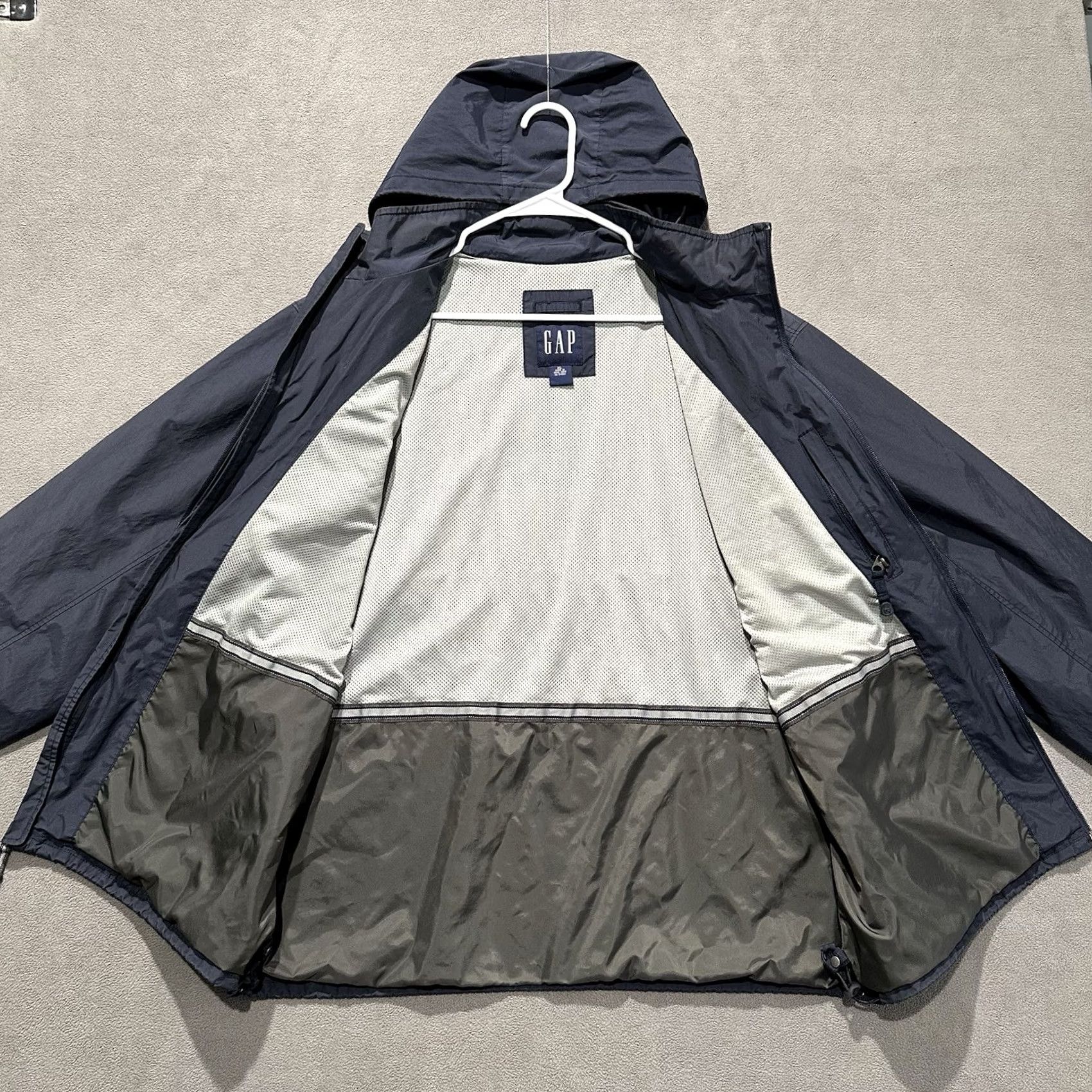 Gap VINTAGE Gap Jacket Mens XL Blue Windbreaker Hooded Full Zip Lined Nylon Softshell 90s GUC Size US XL / EU 56 / 4 - 3 Thumbnail