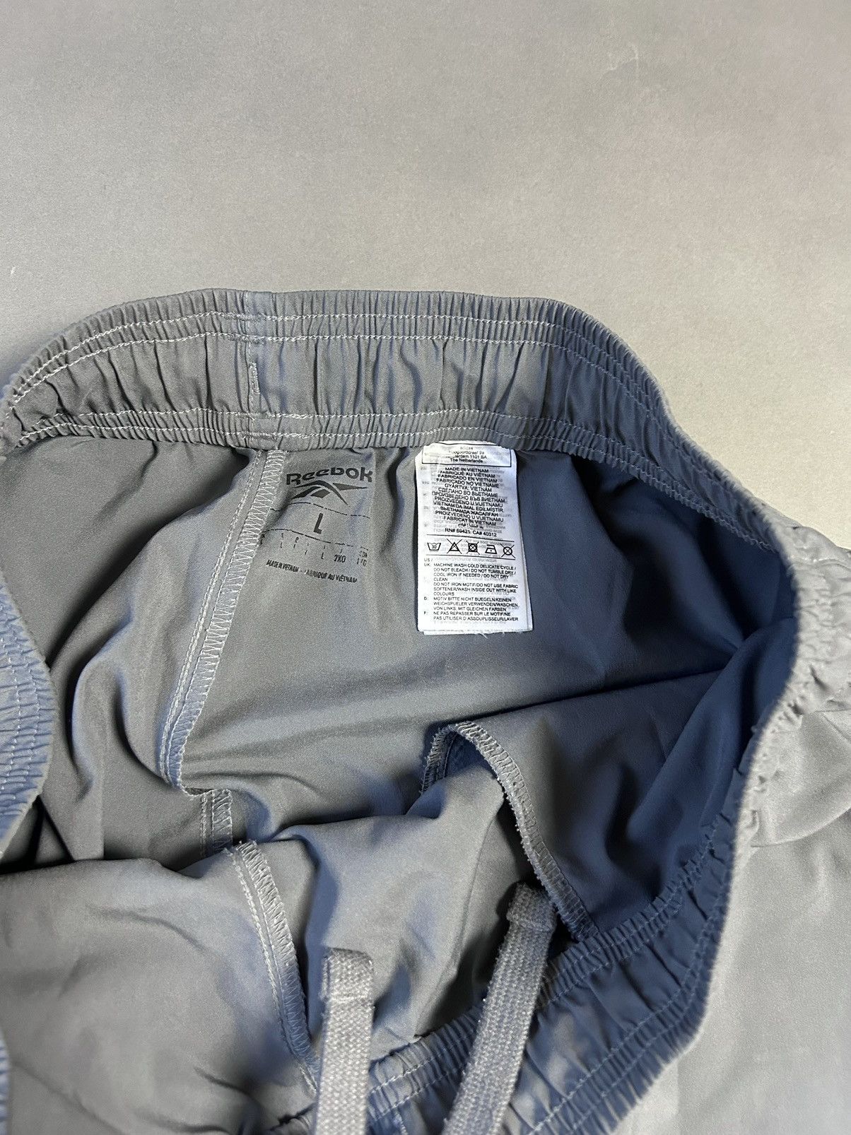 Reebok × Vintage Reebok nylon track pants parachute grey Size US 32 / EU 48 - 3 Thumbnail
