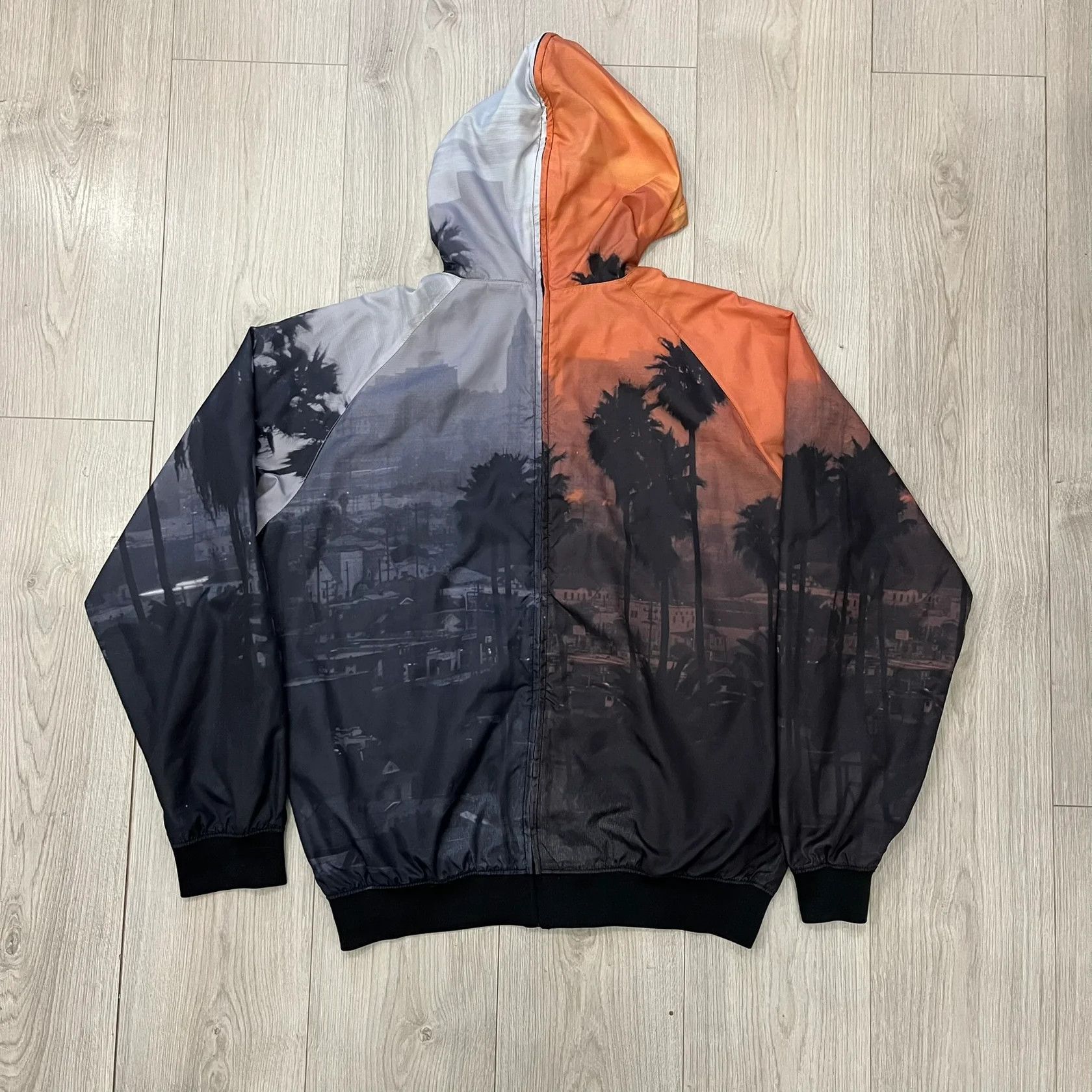 Nike Nike 'Beach Sunset' Split Windbreaker (Large) Size US L / EU 52-54 / 3 - 3 Thumbnail