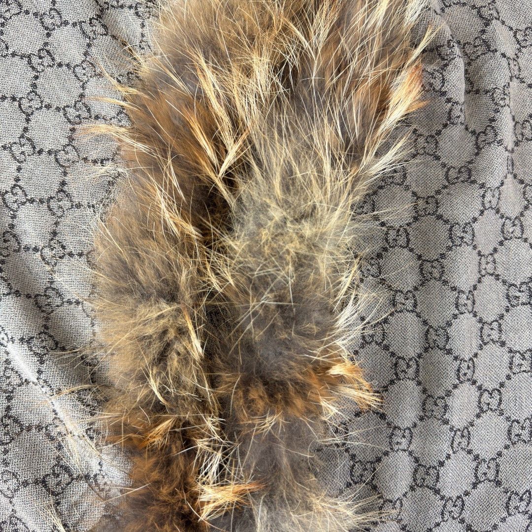 Gucci GG Monogram Wool Silk Stole with Fox Fur – Poncho Scarf Size ONE SIZE - 8 Thumbnail