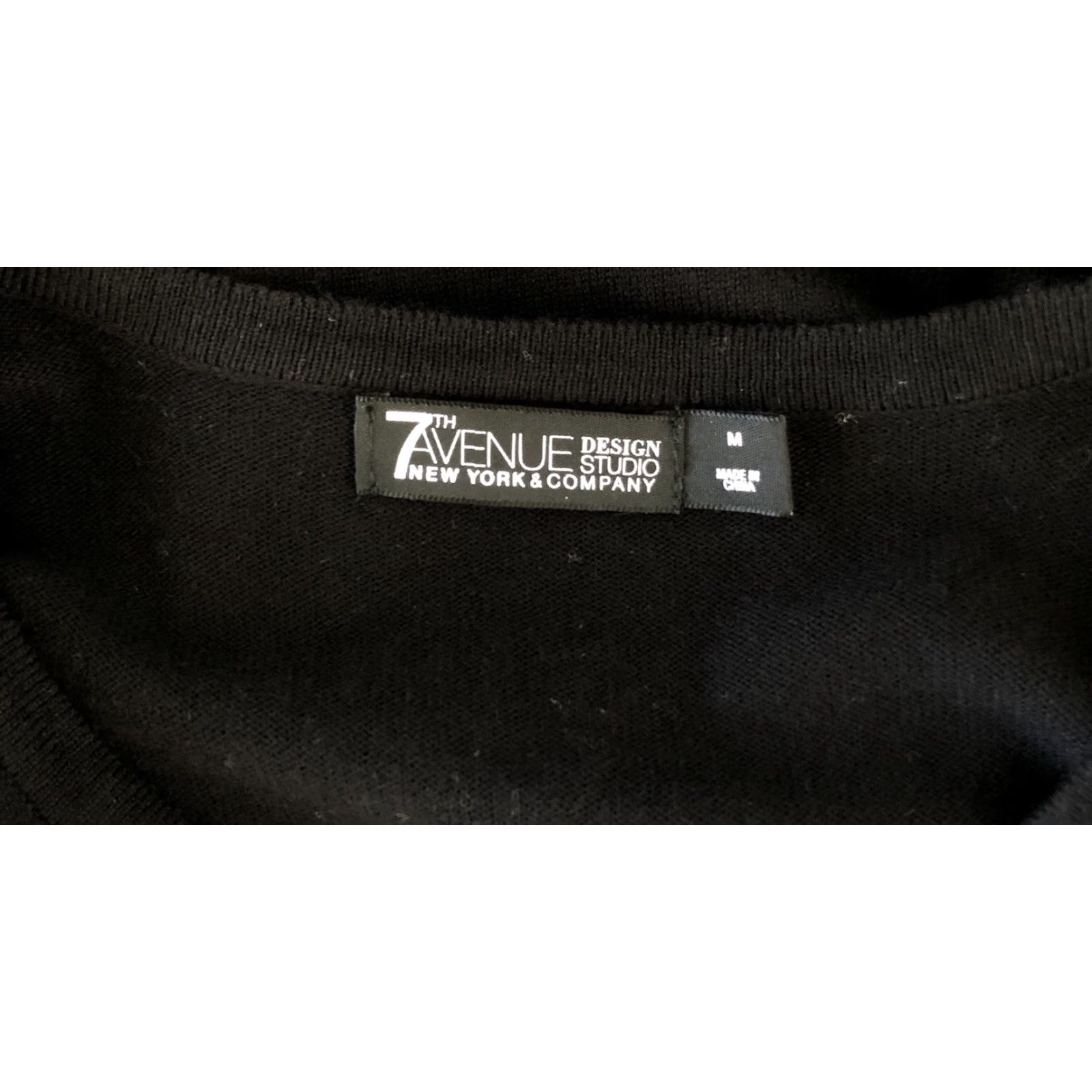 Vintage VINTAGE New York & Co Cardigan Sweater M Blk ButtonUp RoundNeck 90s Y2K Bratz Womens Cardigan Sweater Black Slim Knit Long Sleeve Button Front Size M / US 6-8 / IT 42-44 - 4 Thumbnail
