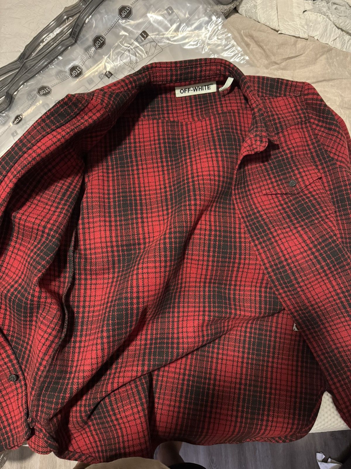 Off-White Offwhite red black tartan flannel shirt medium. Worn once Size US M / EU 48-50 / 2 - 5 Thumbnail