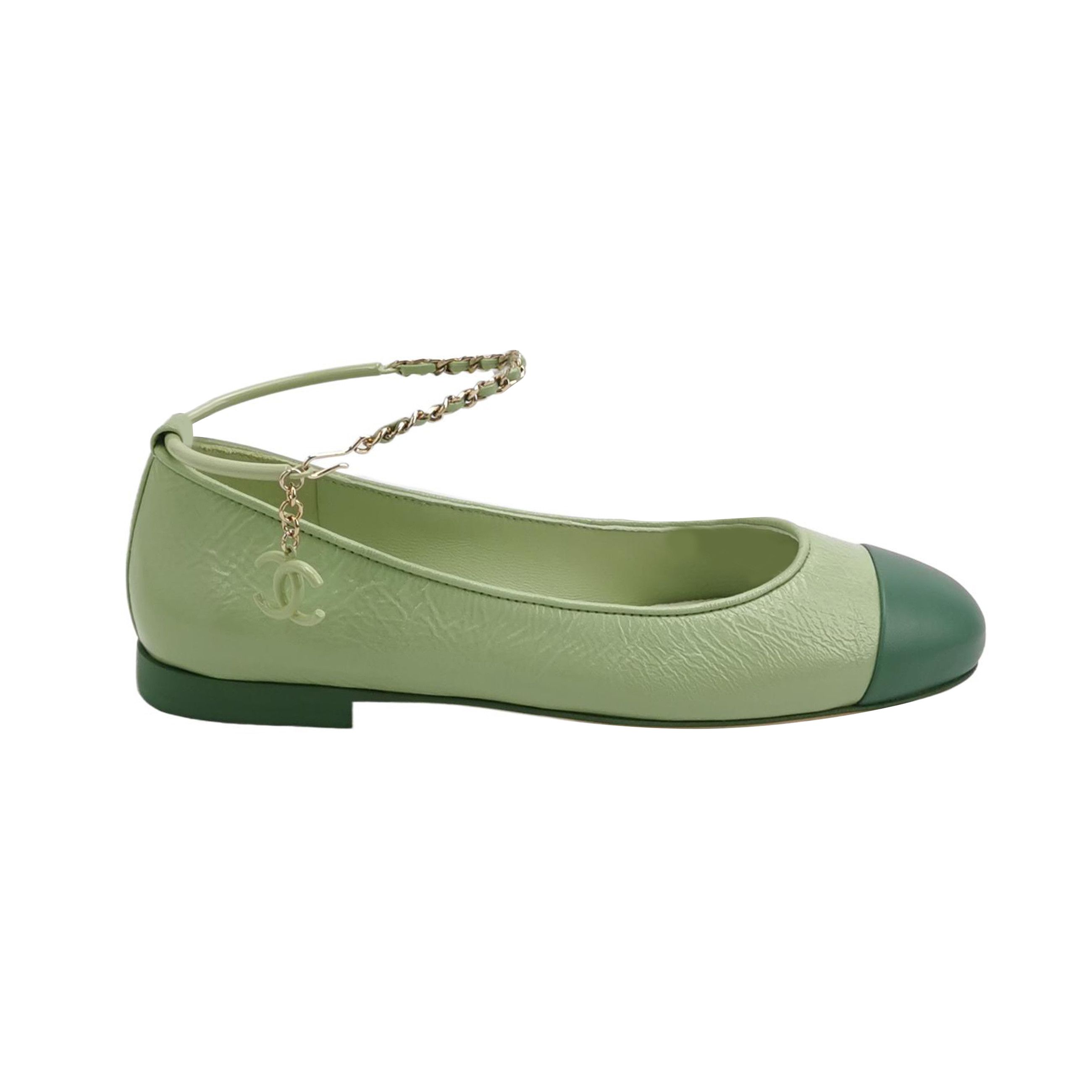 Chanel Chanel Women 5 Flats Size US 5 / IT 35 - 1 Thumbnail