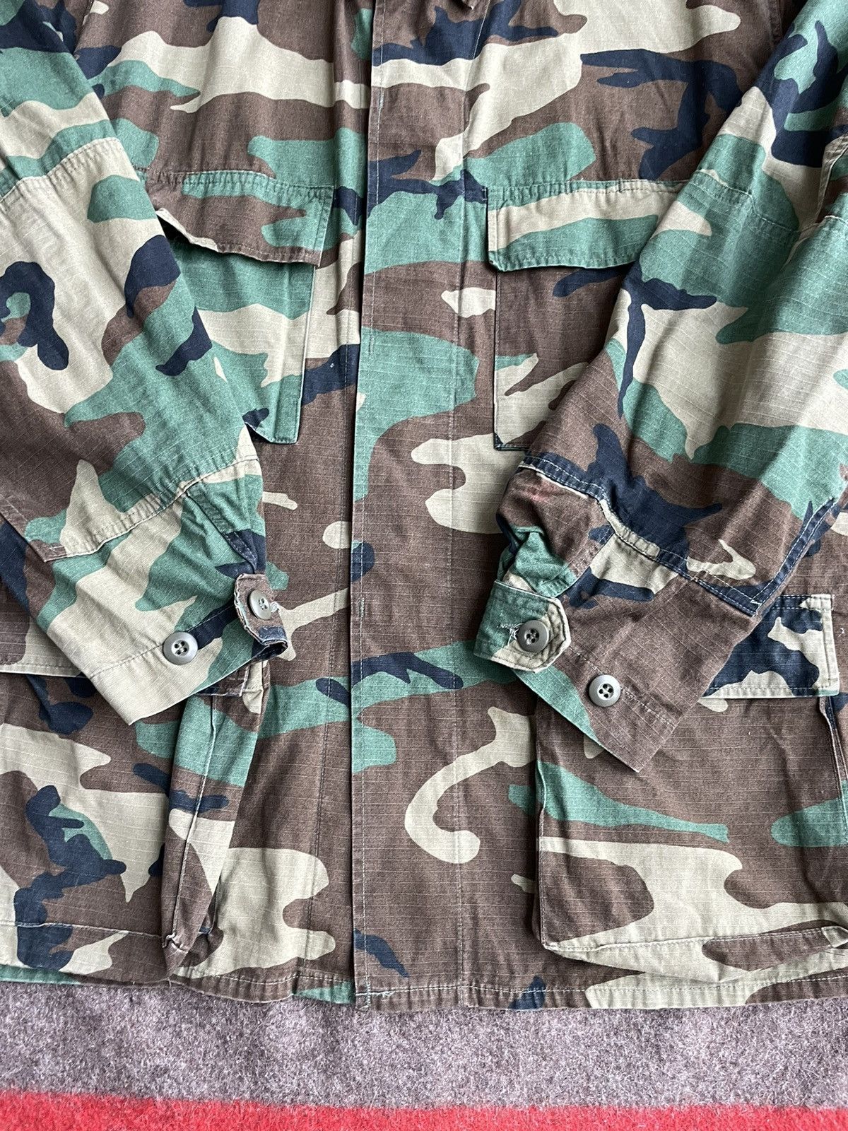 Other US Army Combat Hot Weather Woodland Coat Size US L / EU 52-54 / 3 - 5 Thumbnail