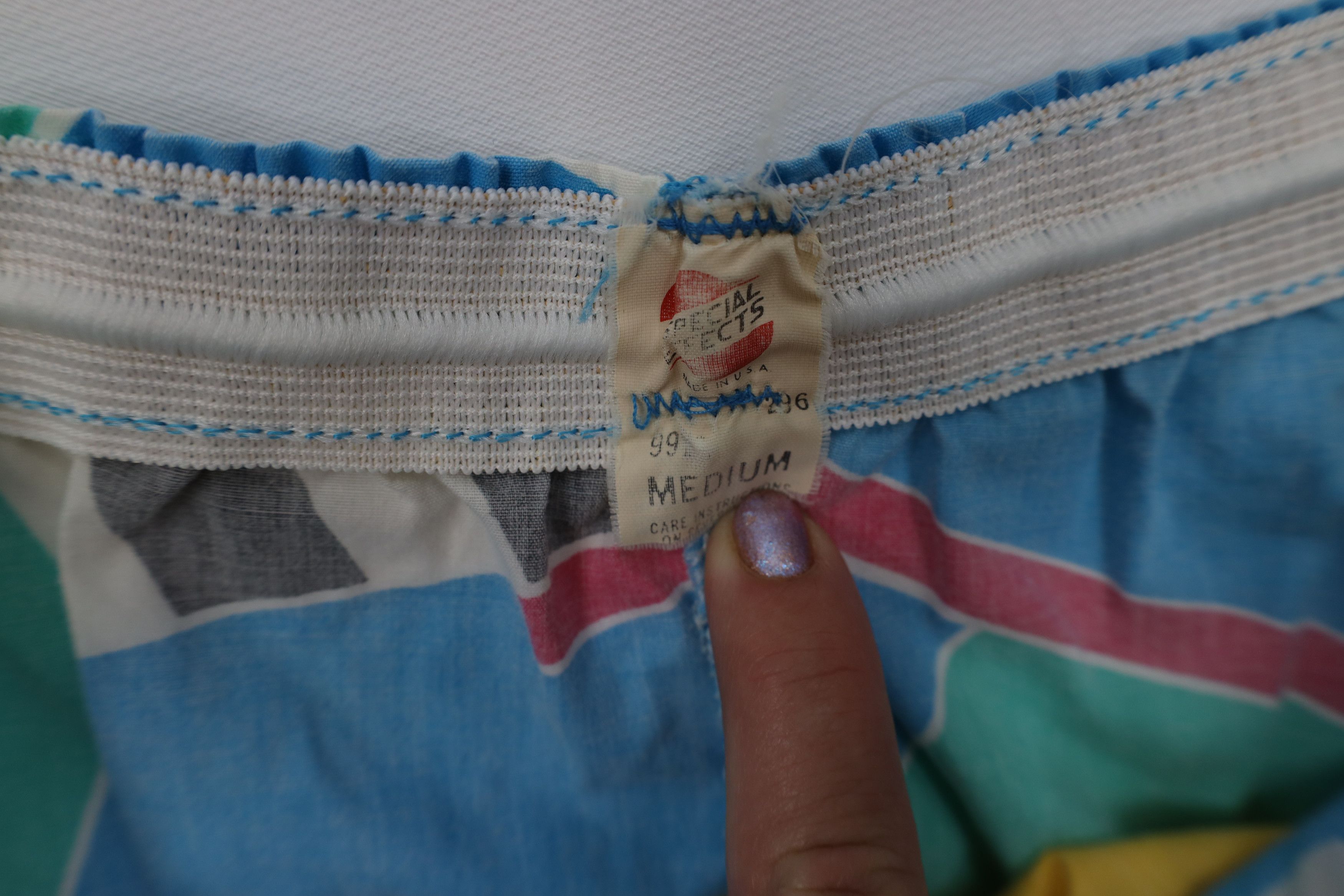 Vintage Vintage 80s 90s Streetwear Abstract Surf Surfing Shorts USA Size US 32 / EU 48 - 6 Thumbnail