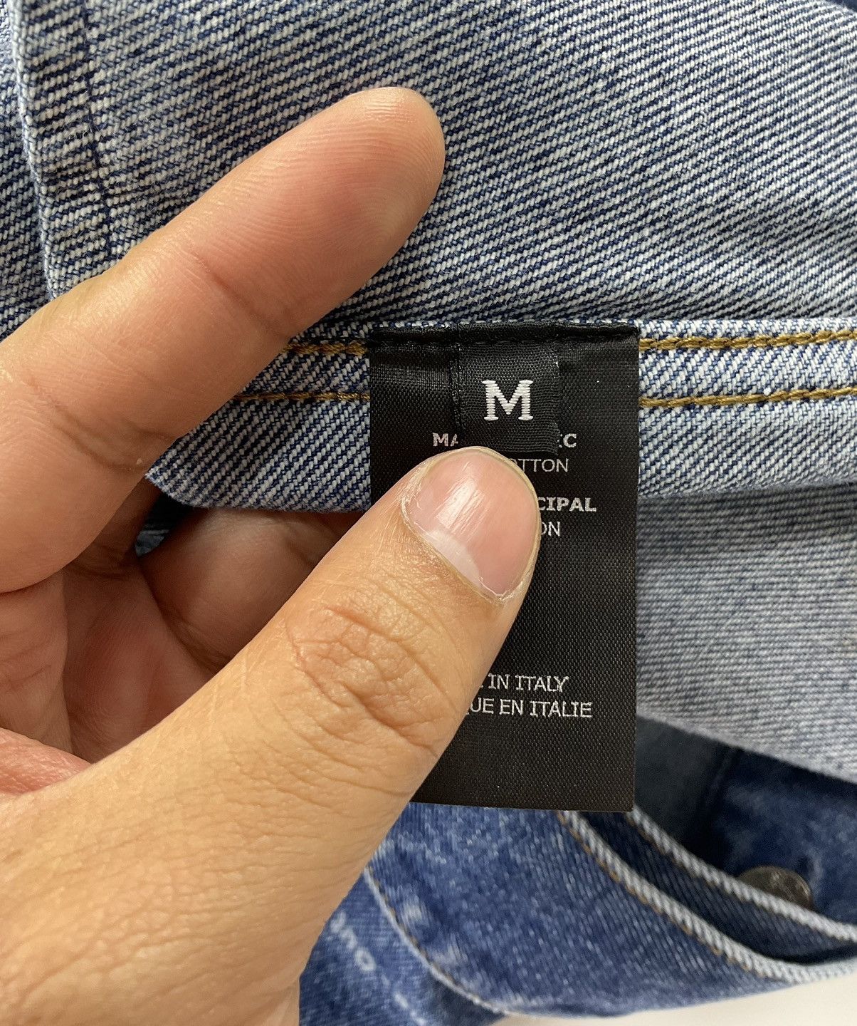 Vetements Vetements F/W'19 Error-Print Denim Jacket Size US M / EU 48-50 / 2 - 14 Thumbnail