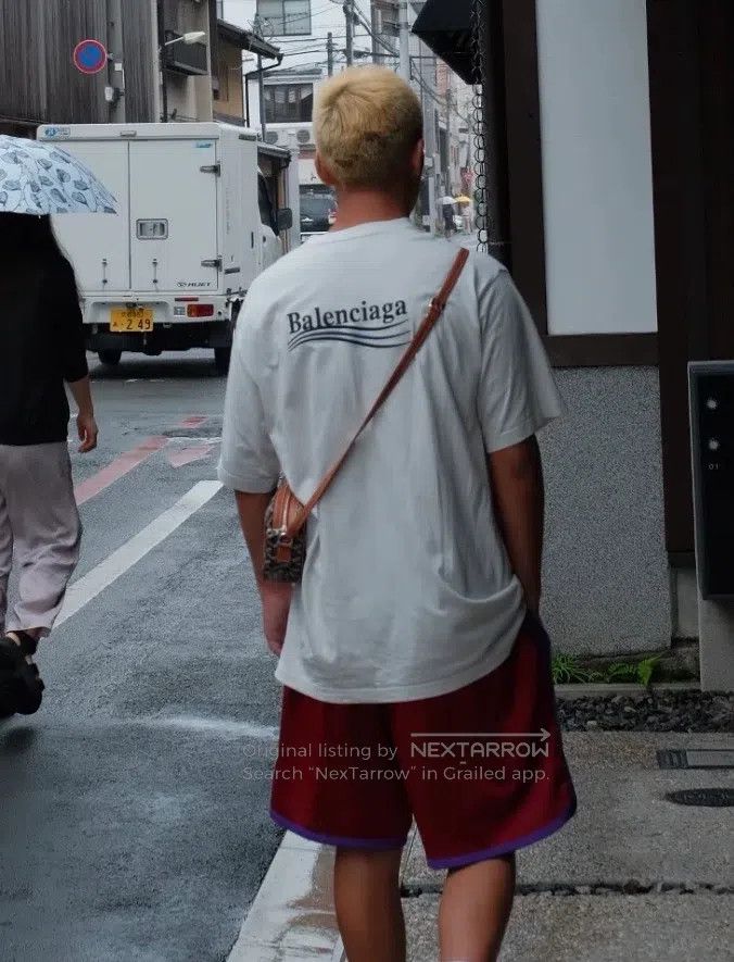 Balenciaga Balenciaga Beige Coke embroidered short-sleeve, size S Size US S / EU 44-46 / 1 - 8 Thumbnail