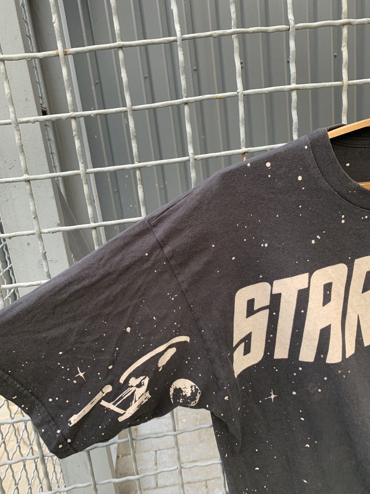 Vintage Vintage 1993 Star Trek Paramount Pictures Over Print Shirt Size US XL / EU 56 / 4 - 5 Thumbnail