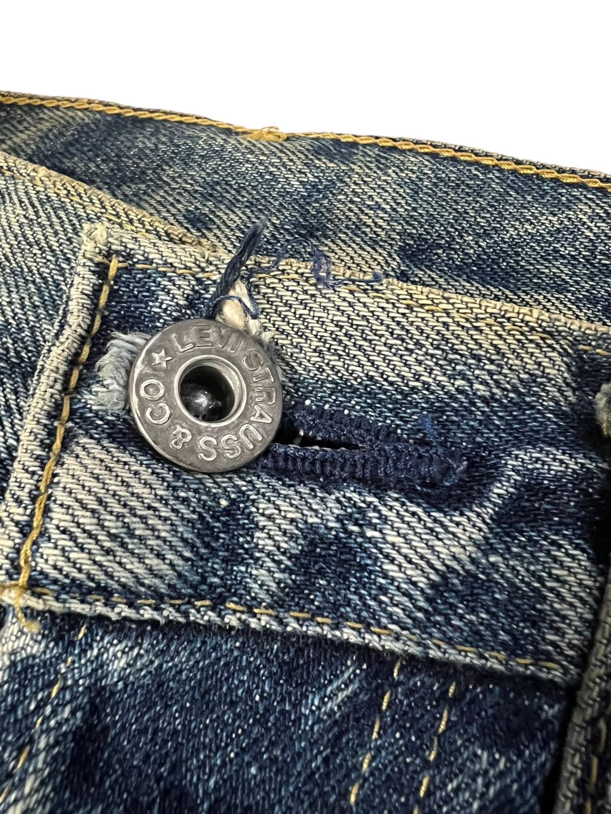 Levi's Vintage Levis 702 Big E Repaired Selvedge Backle Back Jean Size US 29 - 9 Thumbnail