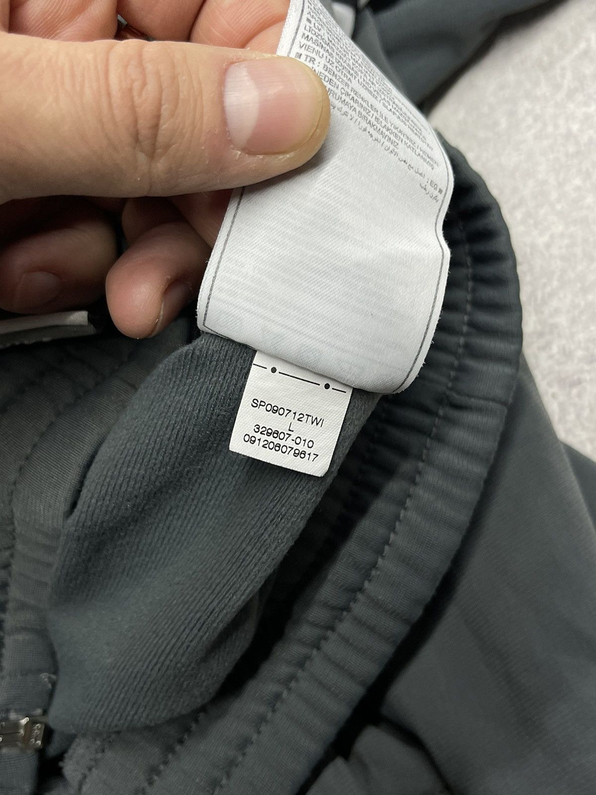 Nike Vintage Nike Sportswear Track Jacket Grey Drill Y2K ACG TN Size US L / EU 52-54 / 3 - 10 Thumbnail