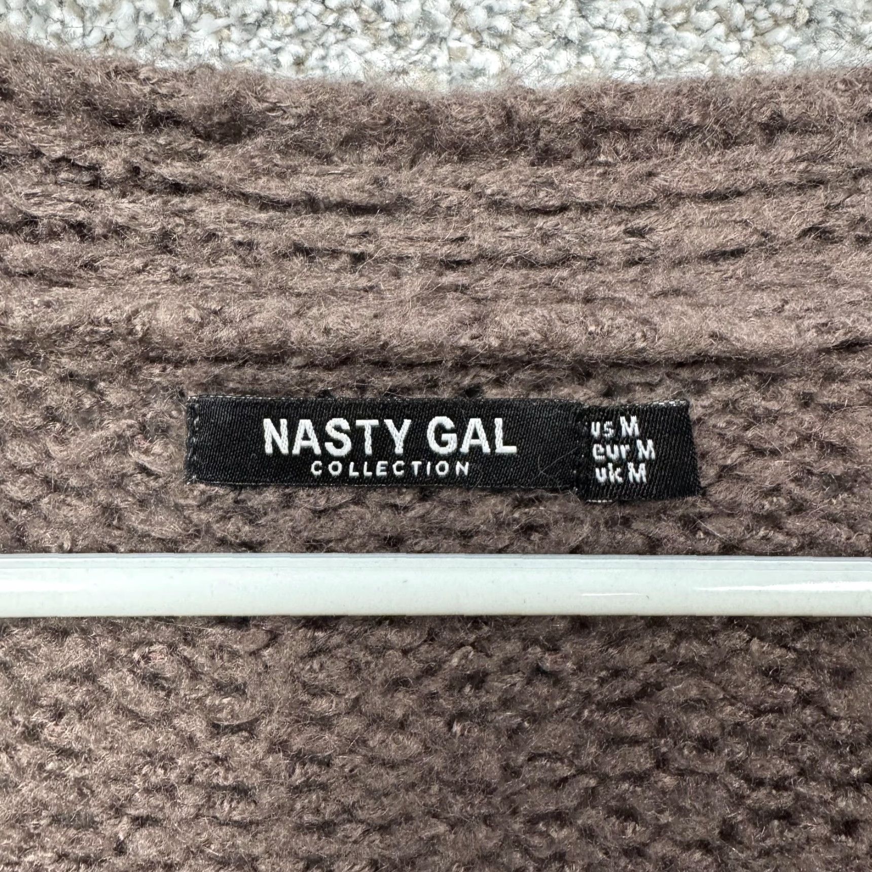 Nasty Gal Nasty Gal Cardigan Sweater M Women's Brown Knit V-Neck Button Front All Seasons Cozy Lightweight Academia/Grandpa Style（Cardigan） Size M / US 6-8 / IT 42-44 - 5 Thumbnail