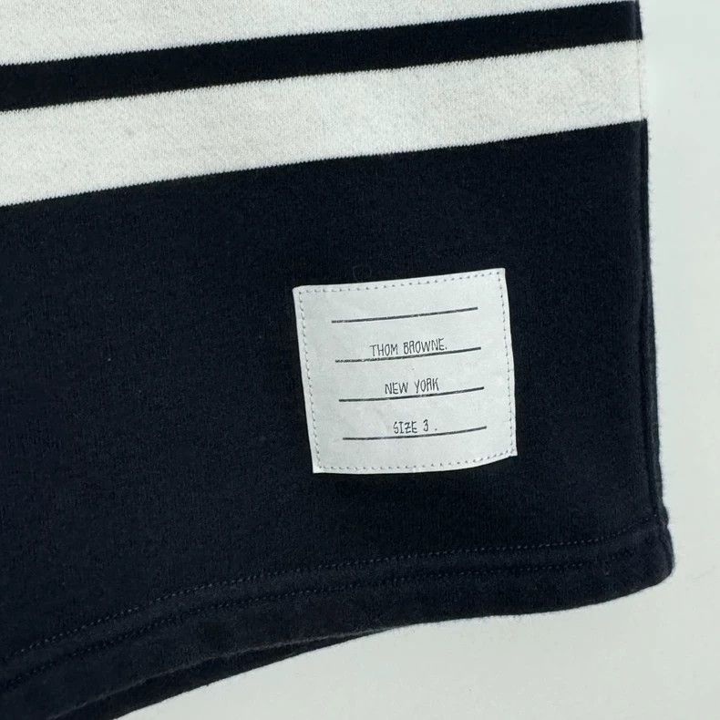 Thom Browne Thom Browne Dark blue four-striped shorts 2503-Nextarrow Size US 29 - 2 Thumbnail