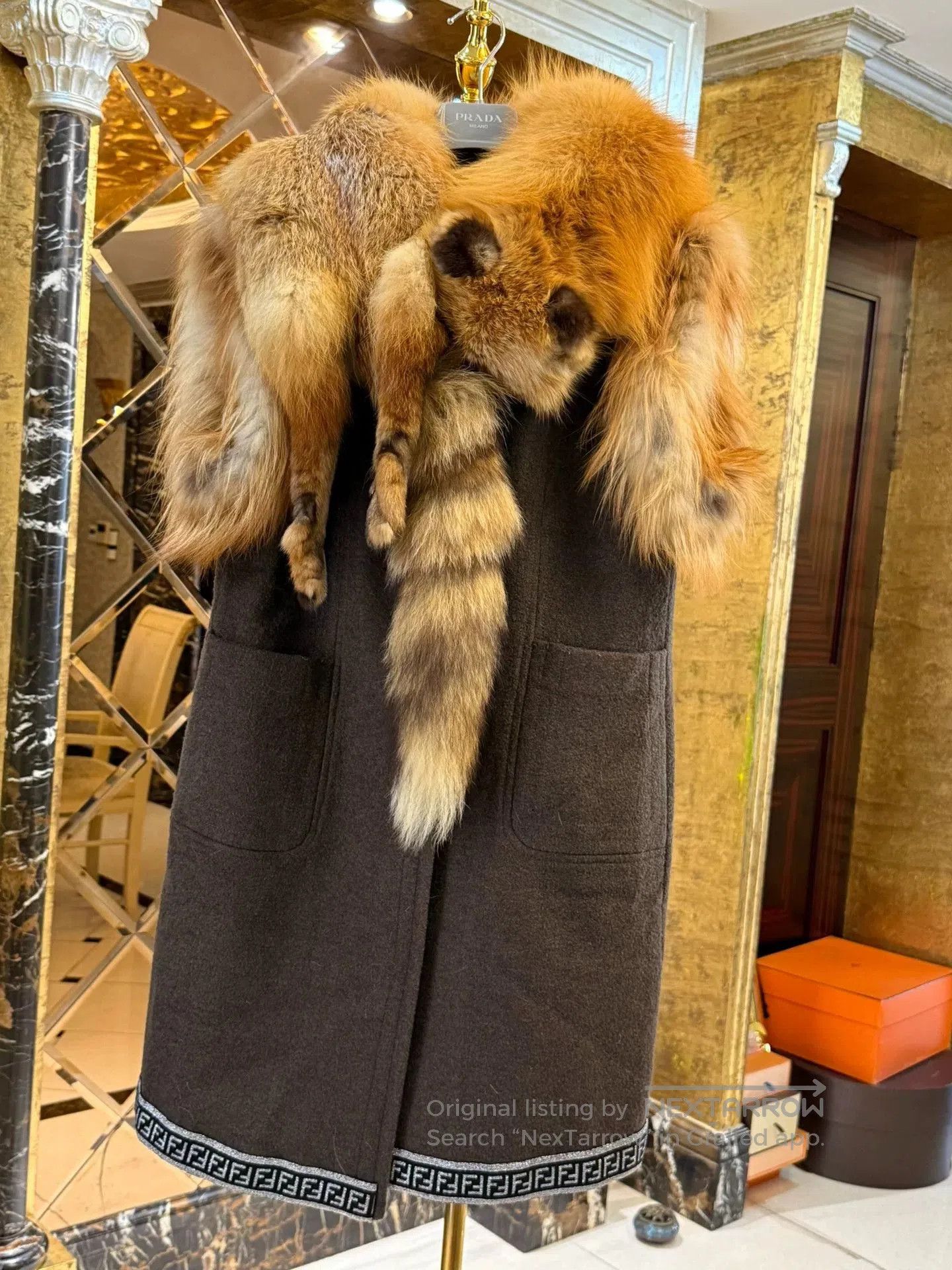 Fendi Fendi Fox Fur Wool Vest. Size US M / EU 48-50 / 2 - 1 Thumbnail