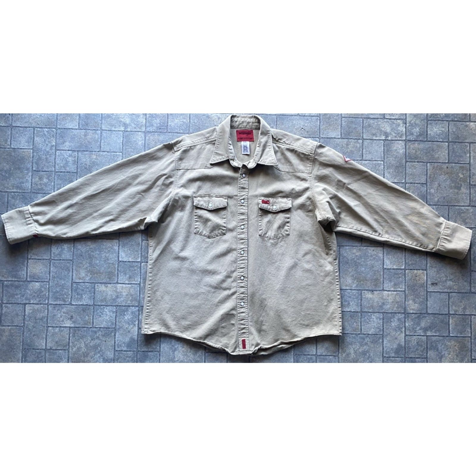 Wrangler Wrangler Shirt Men’s 2XL Beige Long Sleeve Flame Resistant Pearl Snap Button-Up HRC 2 Regular Size US XXL / EU 58 / 5 - 2 Thumbnail