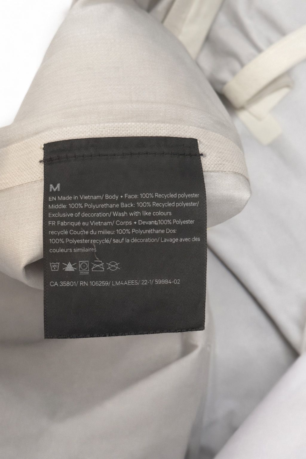 Lululemon Lululemon Hooded Rain Jacket Off-White Neon Zip – M Size US M / EU 48-50 / 2 - 6 Thumbnail