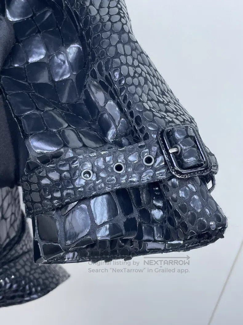 Saint Laurent Paris Saint Laurent Paris Black crocodile pattern leather coat Size XS / US 0-2 / IT 36-38 - 3 Thumbnail