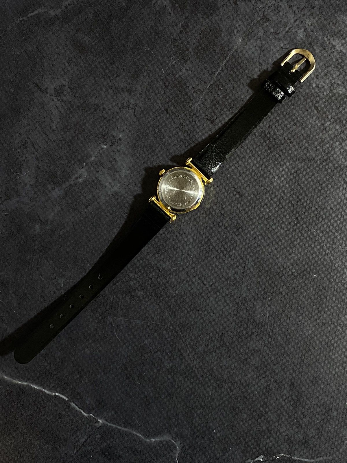 Jewelry Classic Light Dial Watch with Gold Accents Japanese Brand Size ONE SIZE - 4 Thumbnail